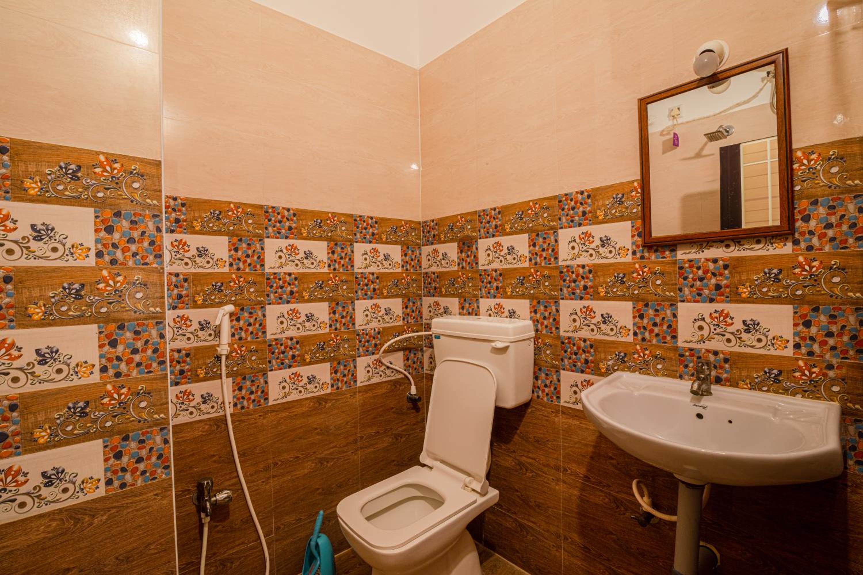 Two-Bedroom Apartment with Terrace and Sea View photo 3
