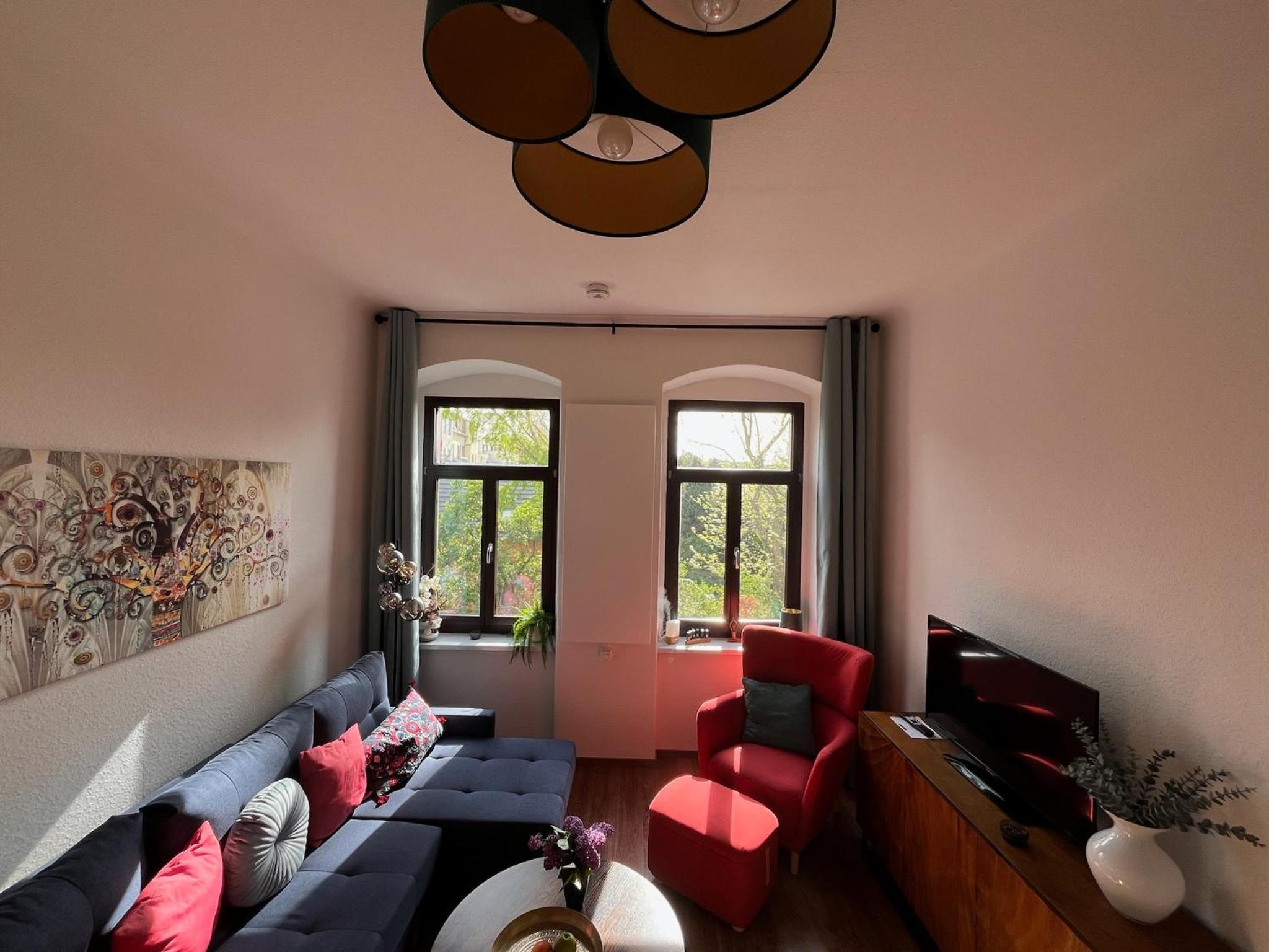 One-Bedroom Apartment photo 1