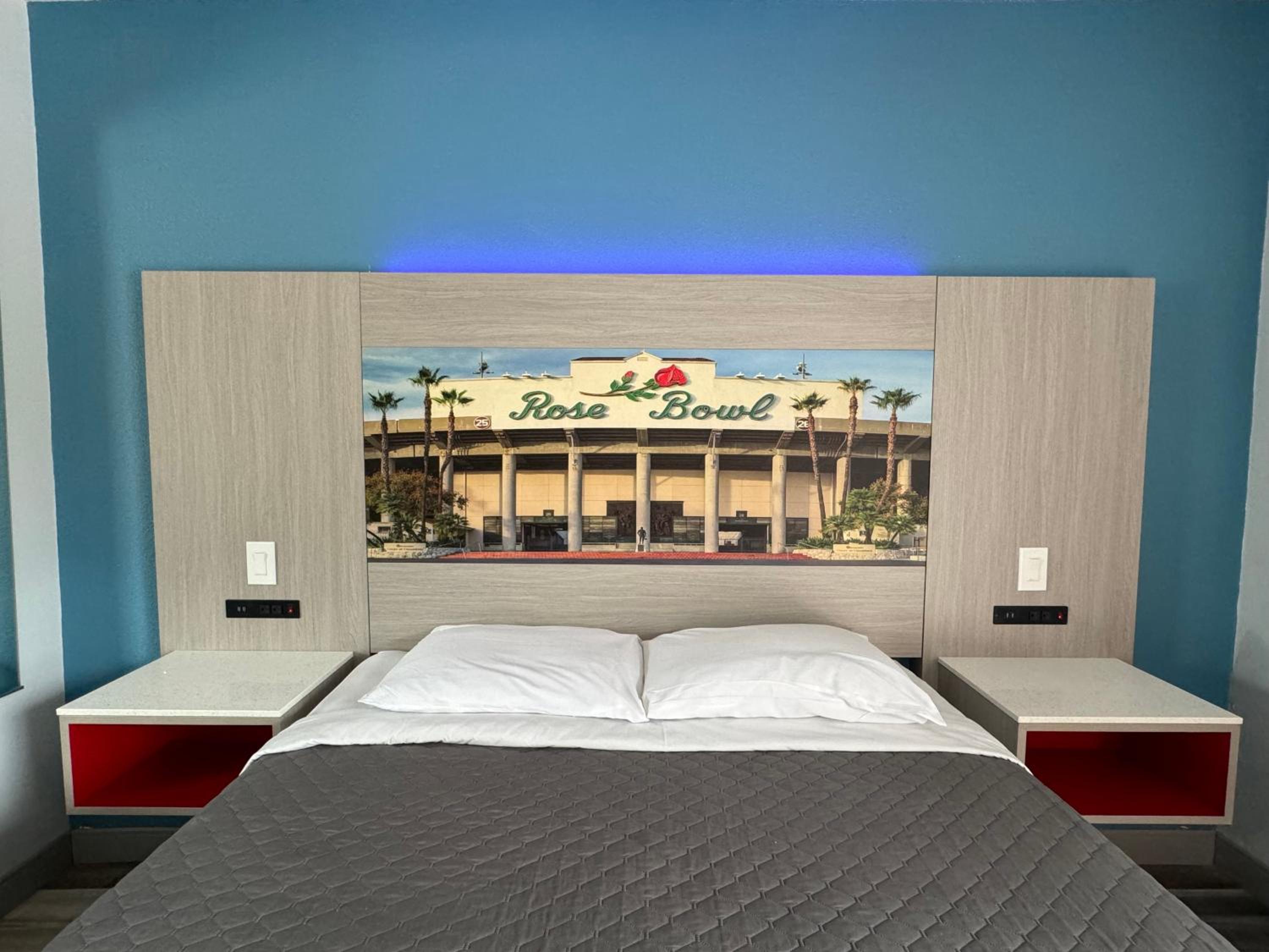 Queen Room - Photo 22