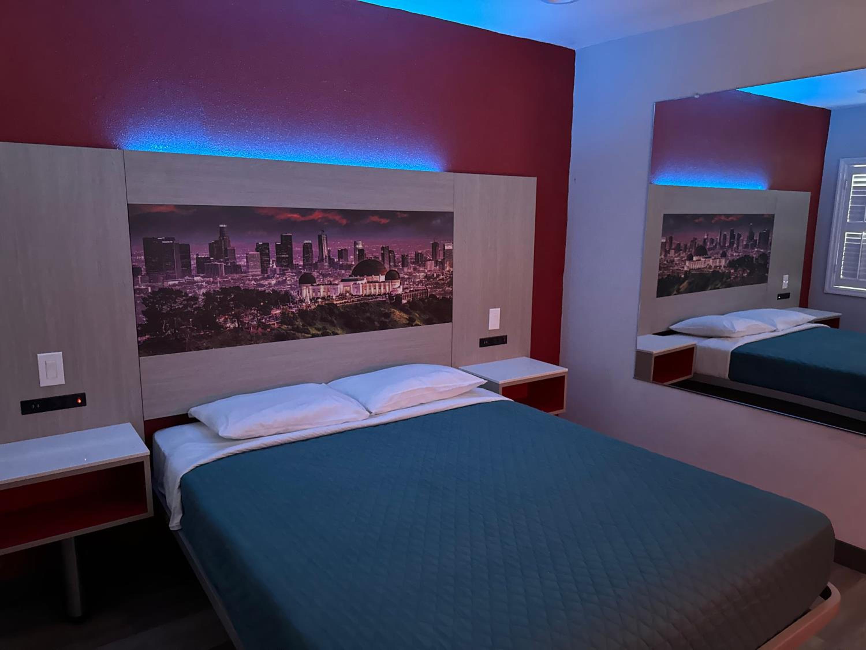Queen Room - Photo 24