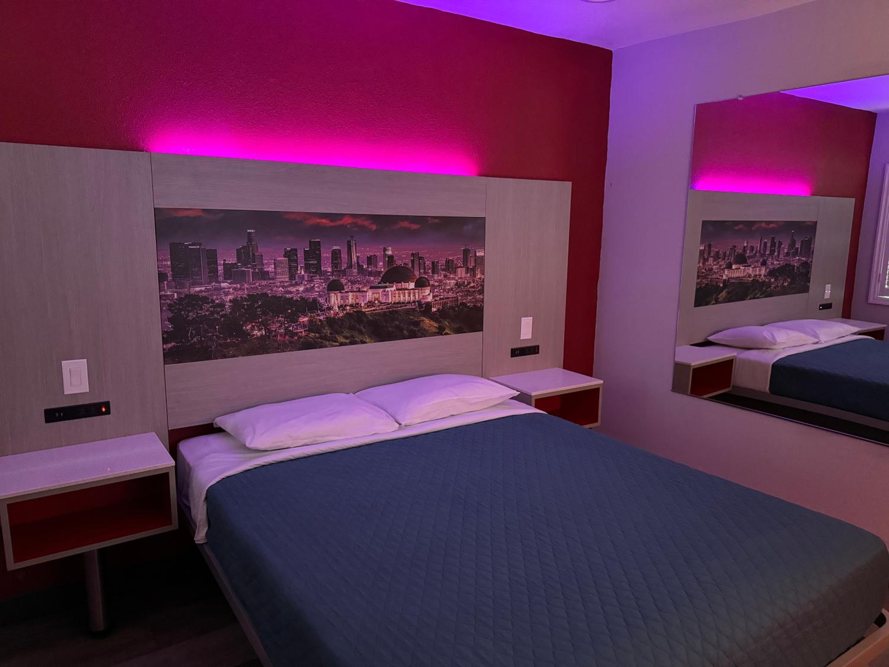 Queen Room - Photo 32