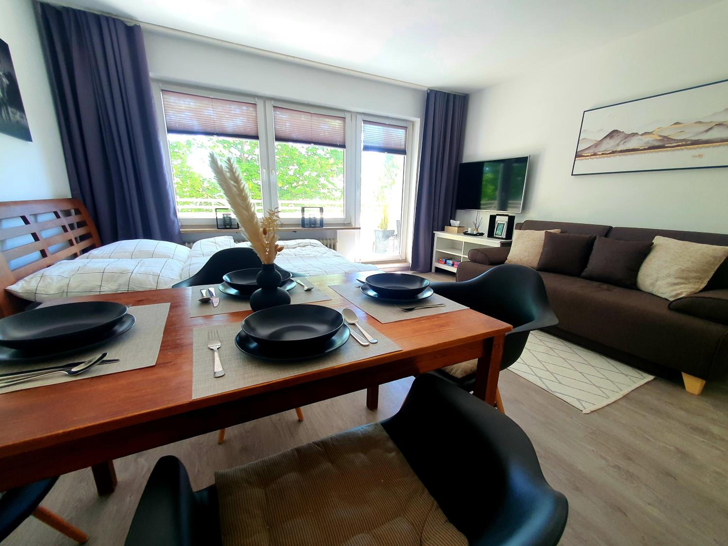 One-Bedroom Apartment photo 1