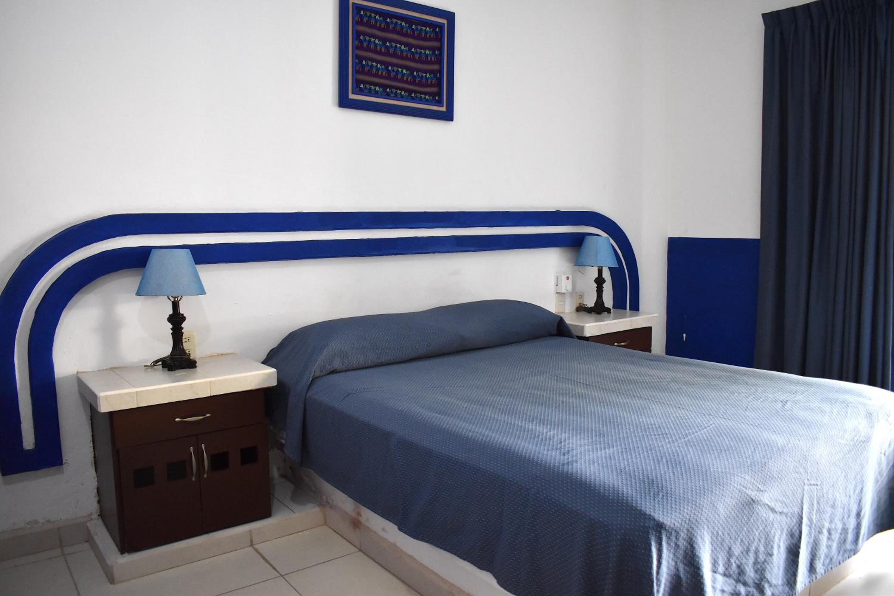 Queen Room - Photo 2