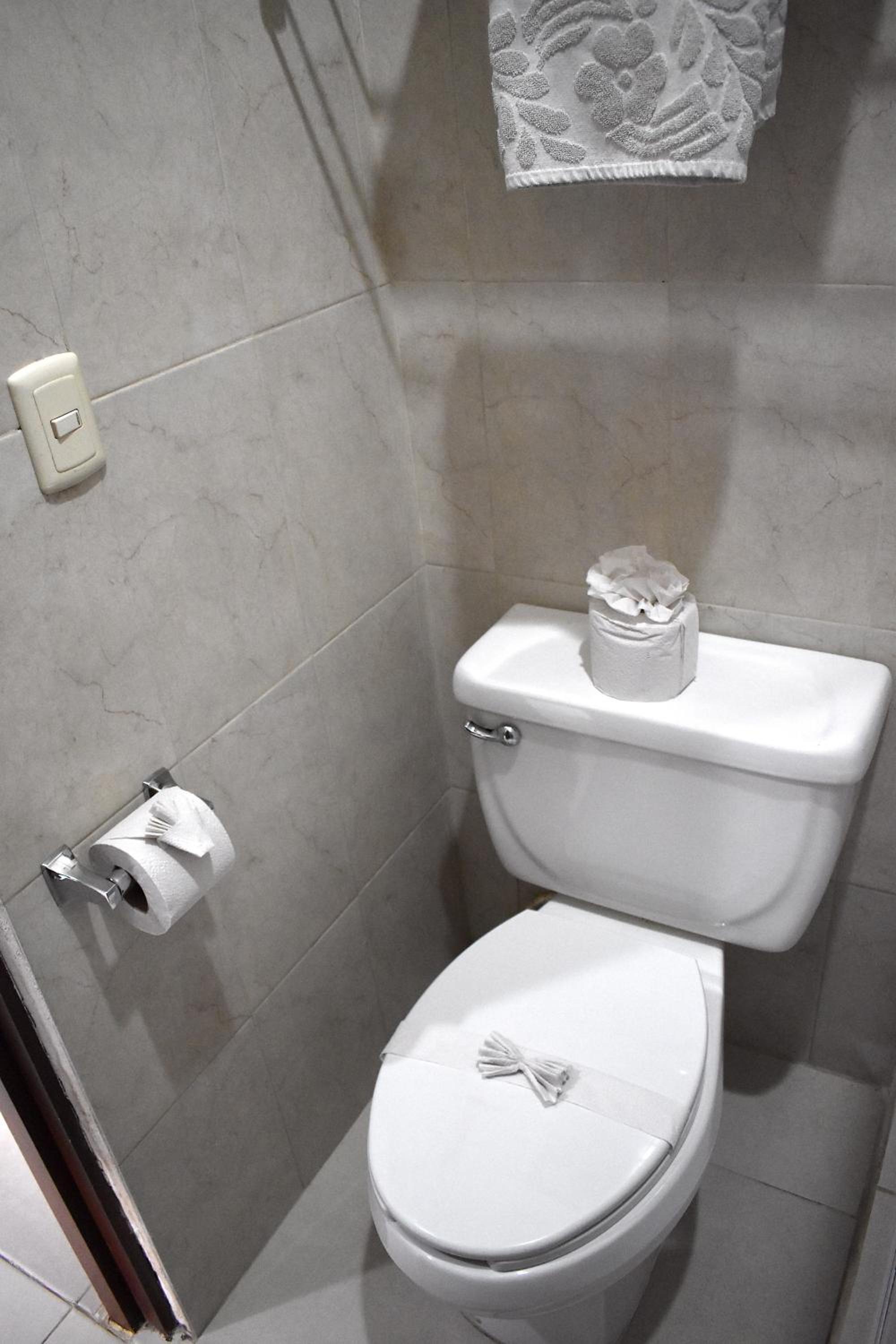 Queen Room - Photo 11