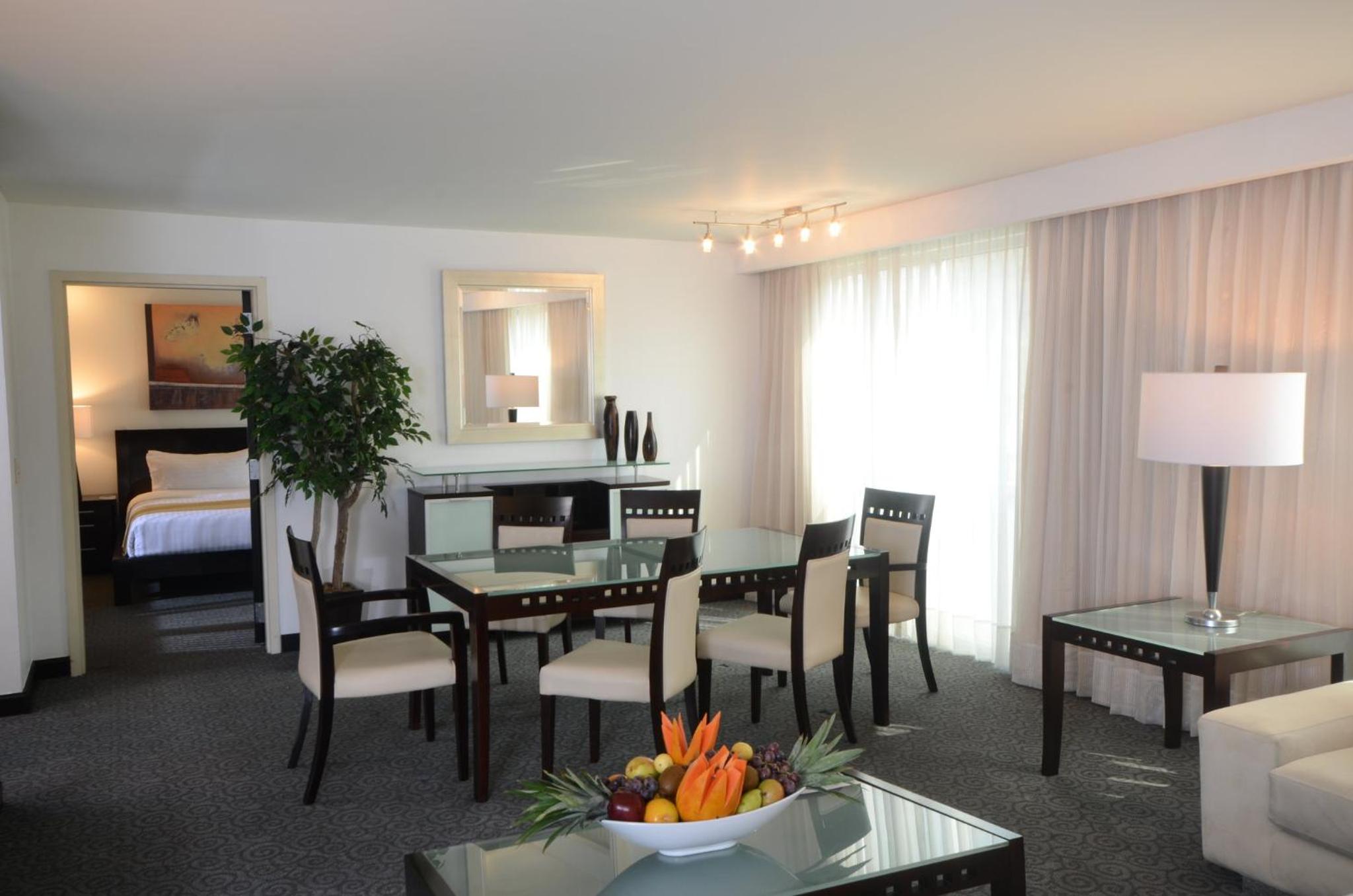 King Suite with Garden View - Photo 4