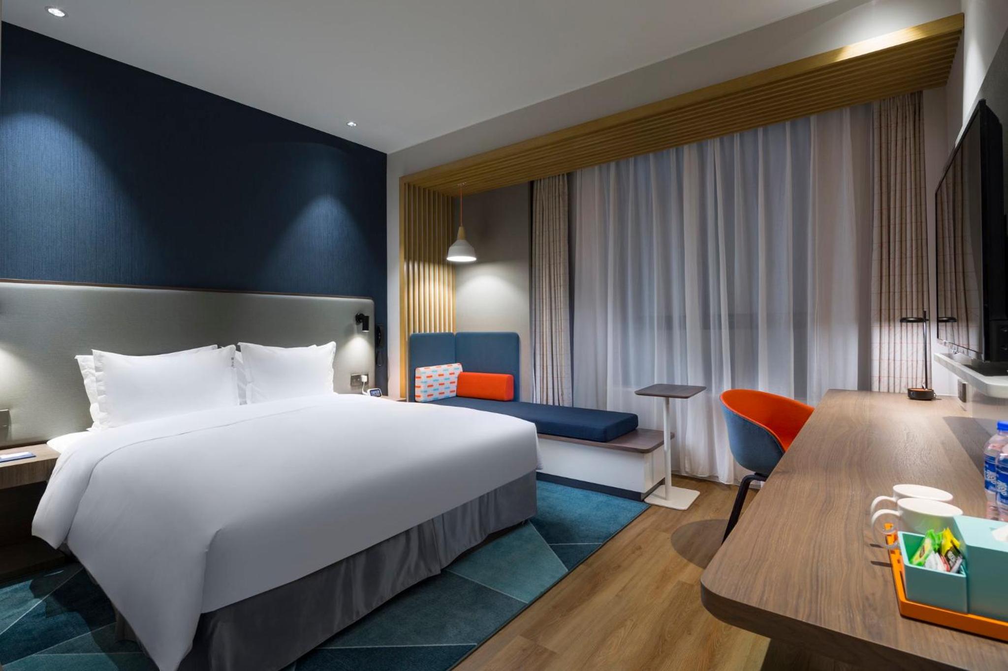 Standard King Room