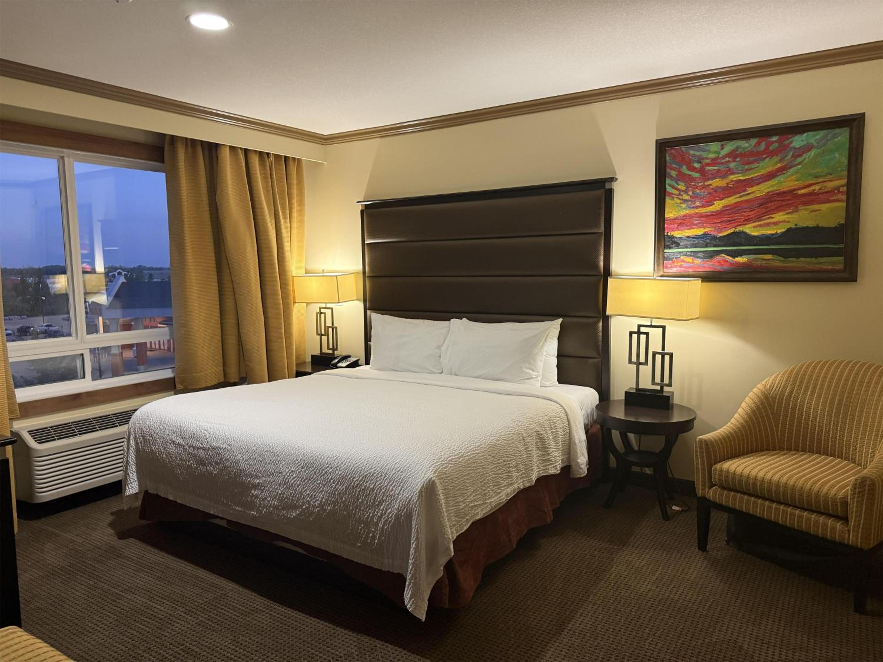 King Suite with Sofa Bed and Kitchenette - Non-Smoking