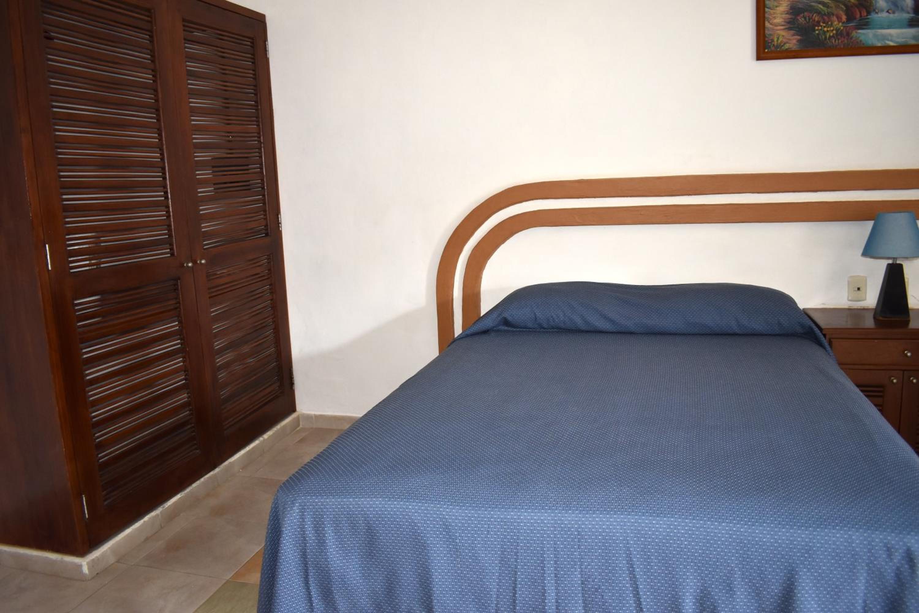 Superior Quadruple Room - Photo 3