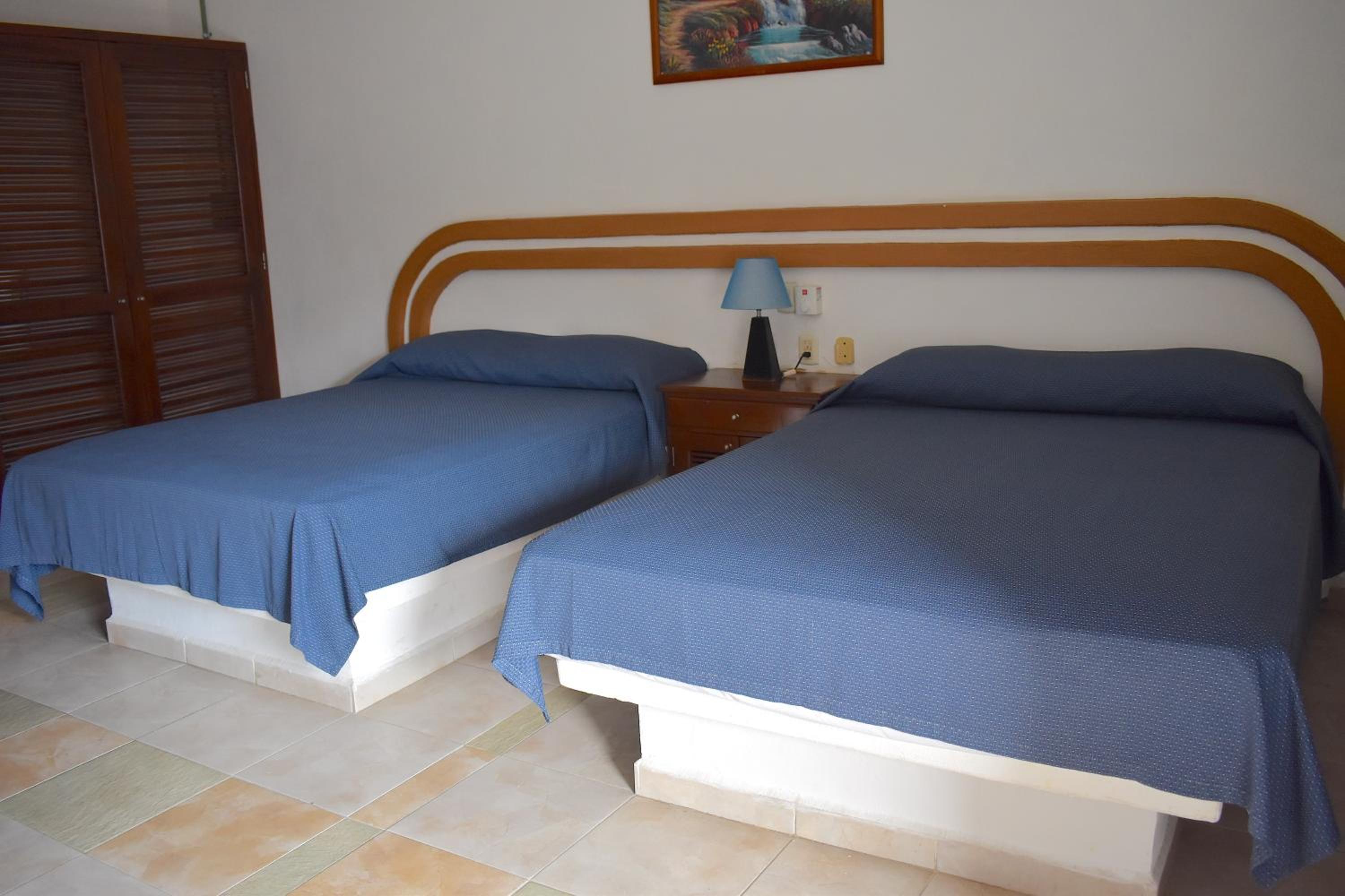 Superior Quadruple Room - Photo 9