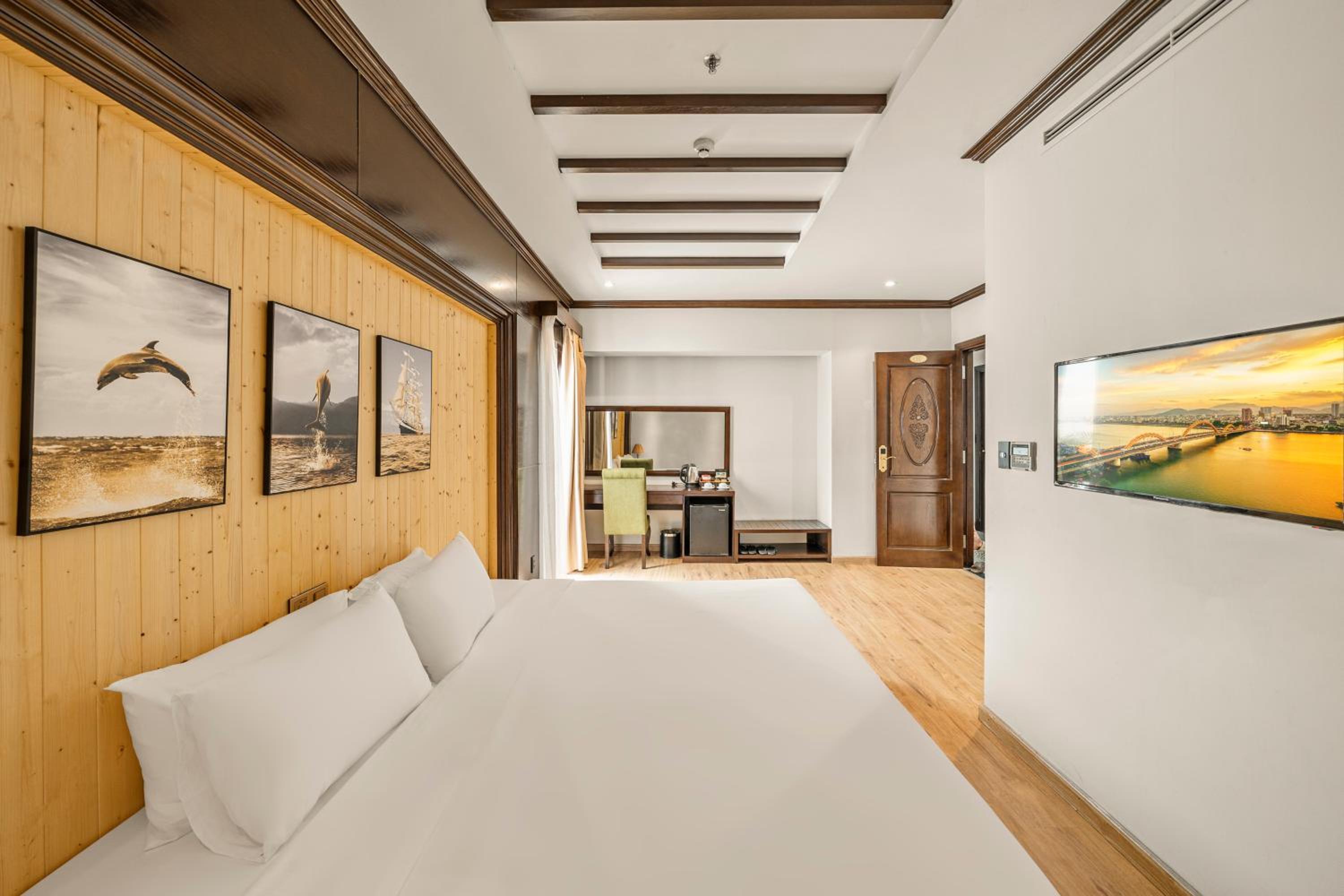 King Suite with Balcony