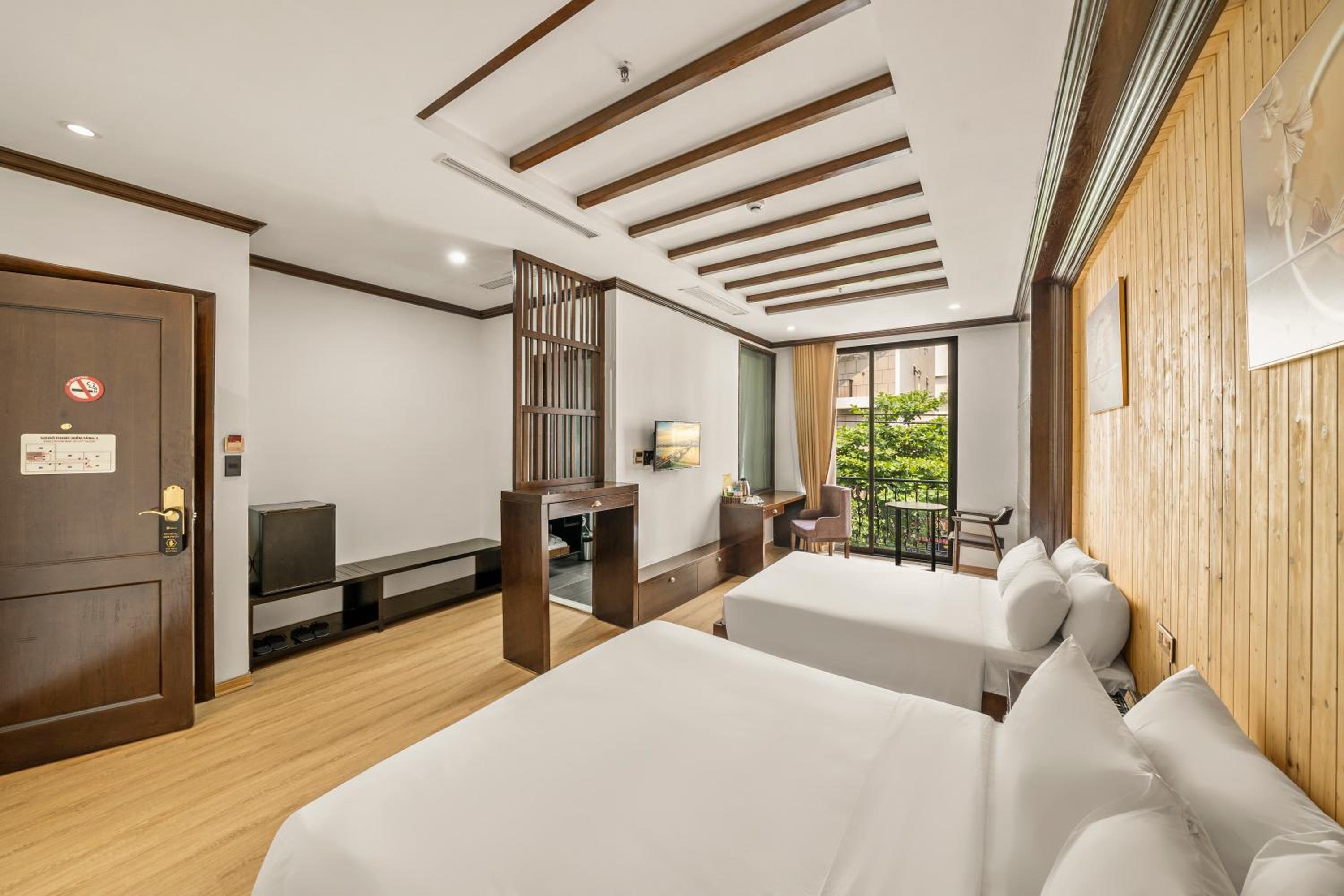 Triple Room with Balcony
