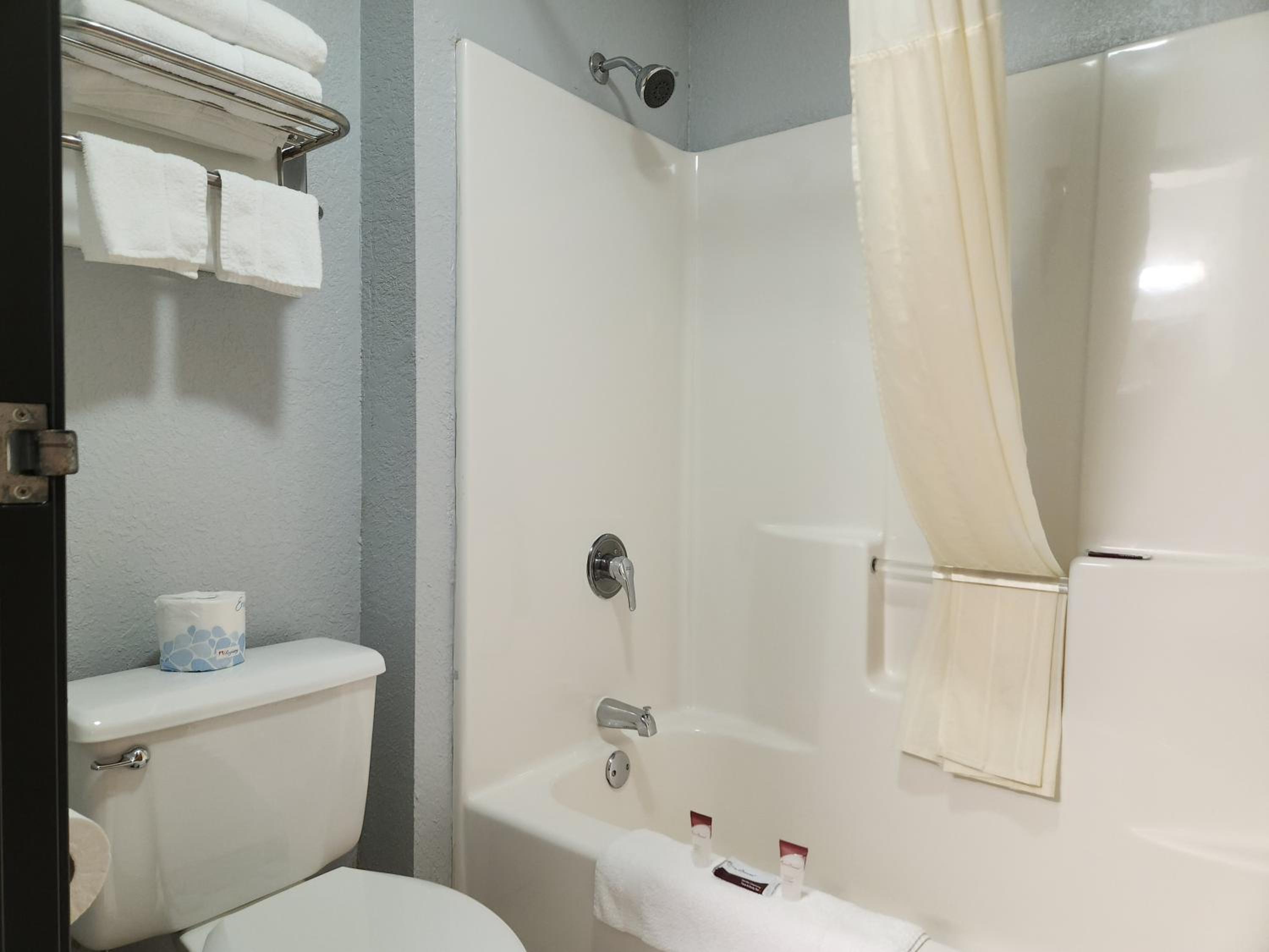 Superior King Room - Photo 3
