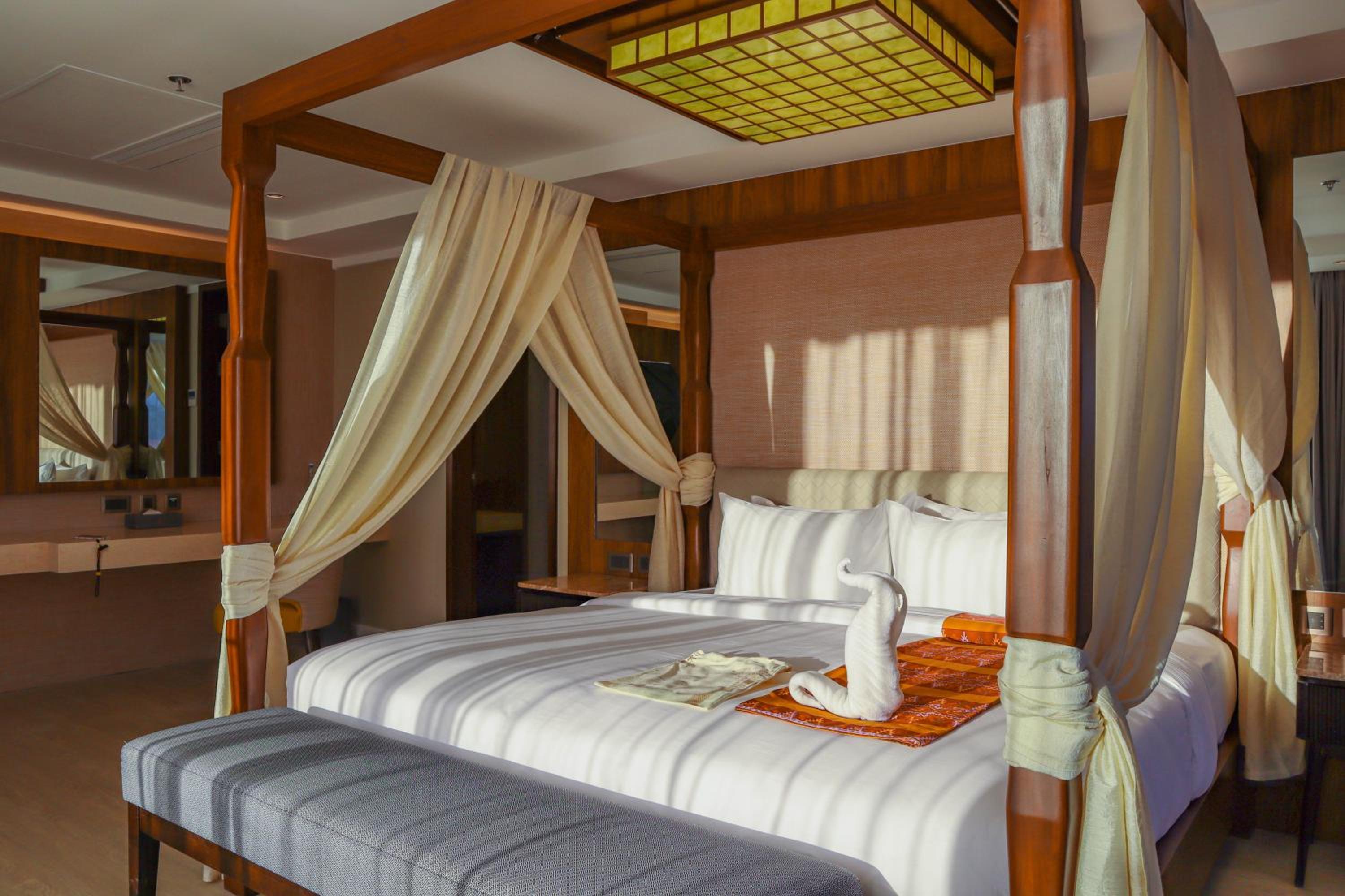 Grand Majestic Suite - Photo 3