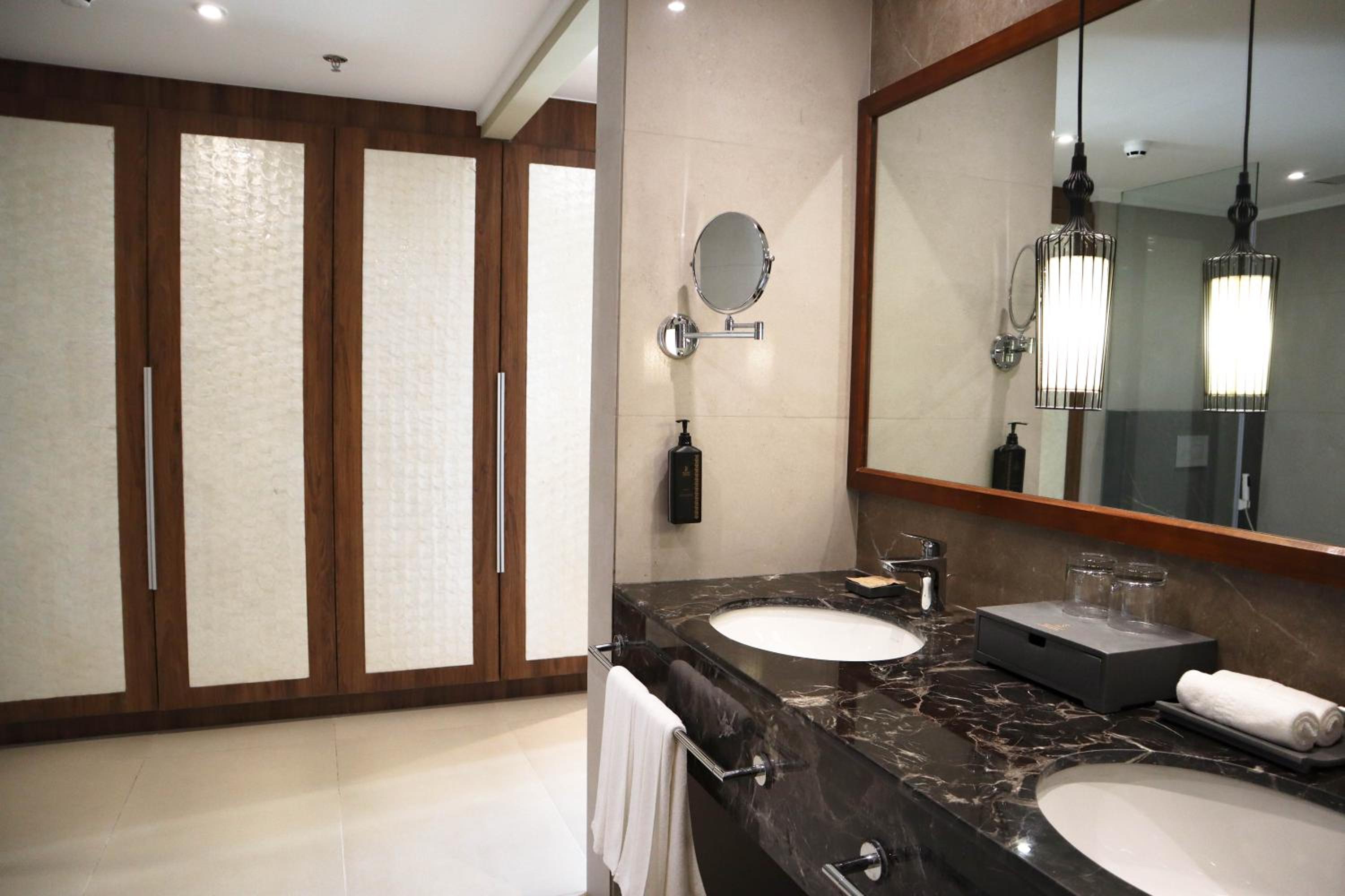 Grand Majestic Suite - Photo 14