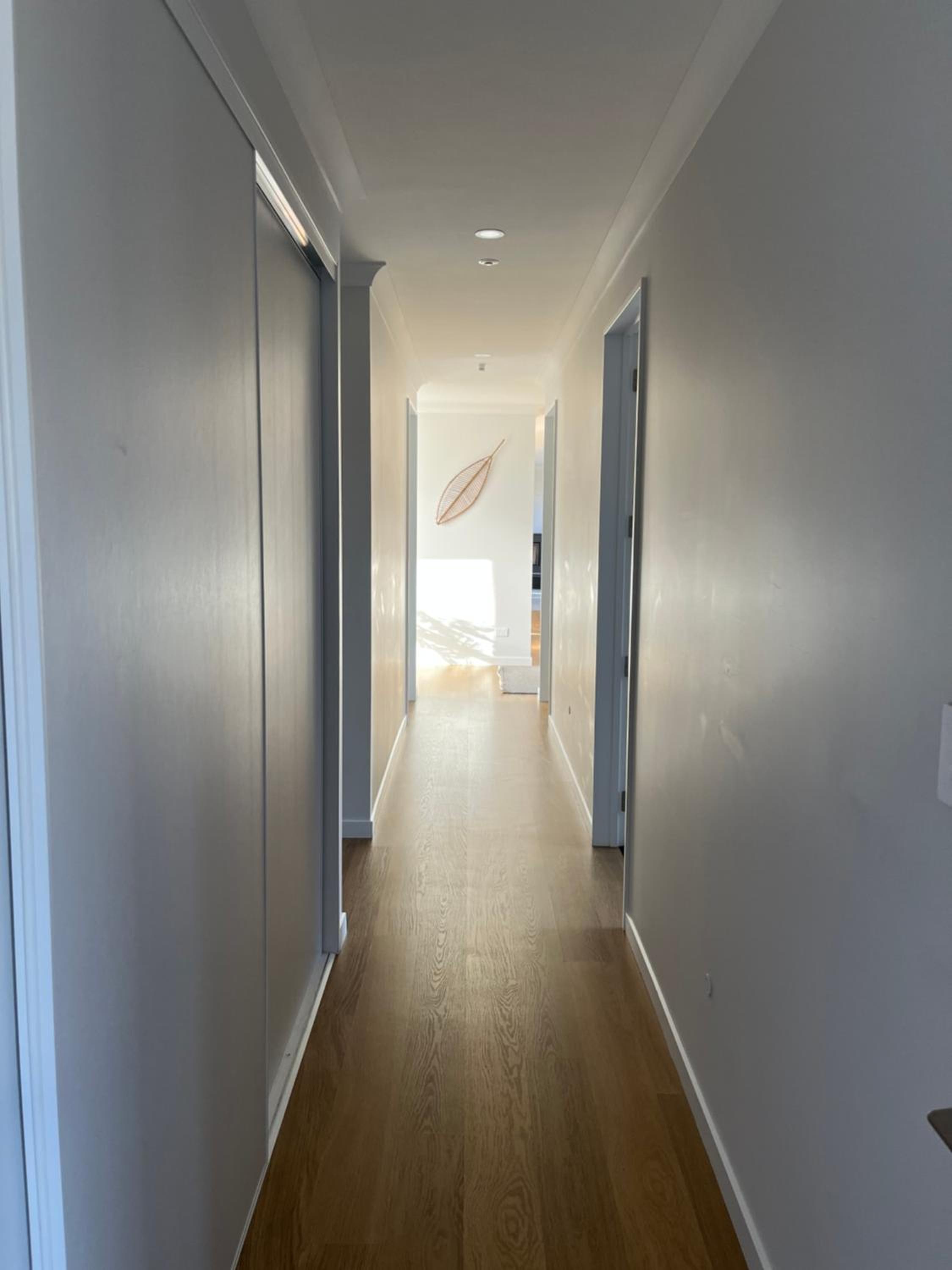 Five-Bedroom House - Photo 20