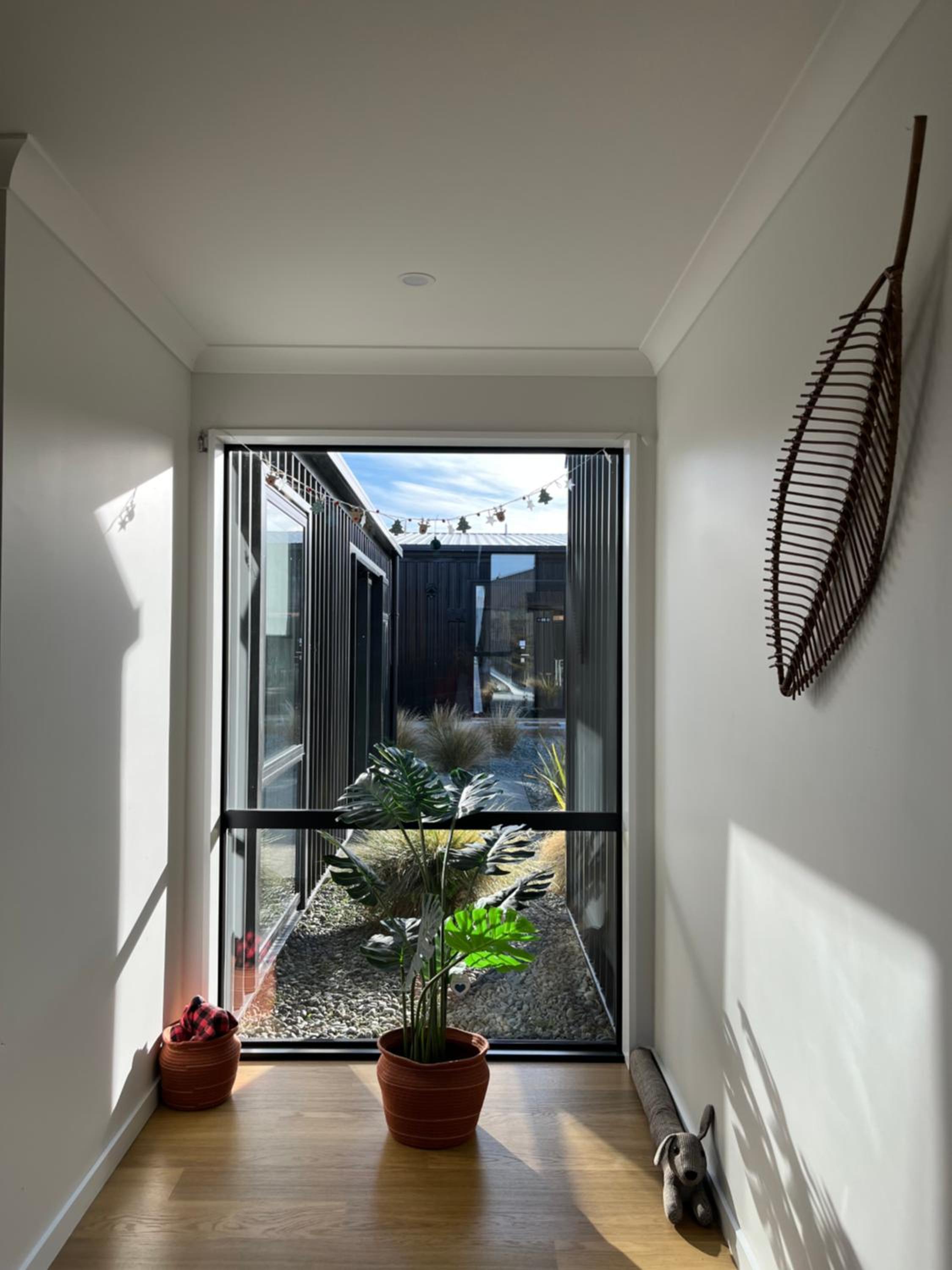 Five-Bedroom House - Photo 22