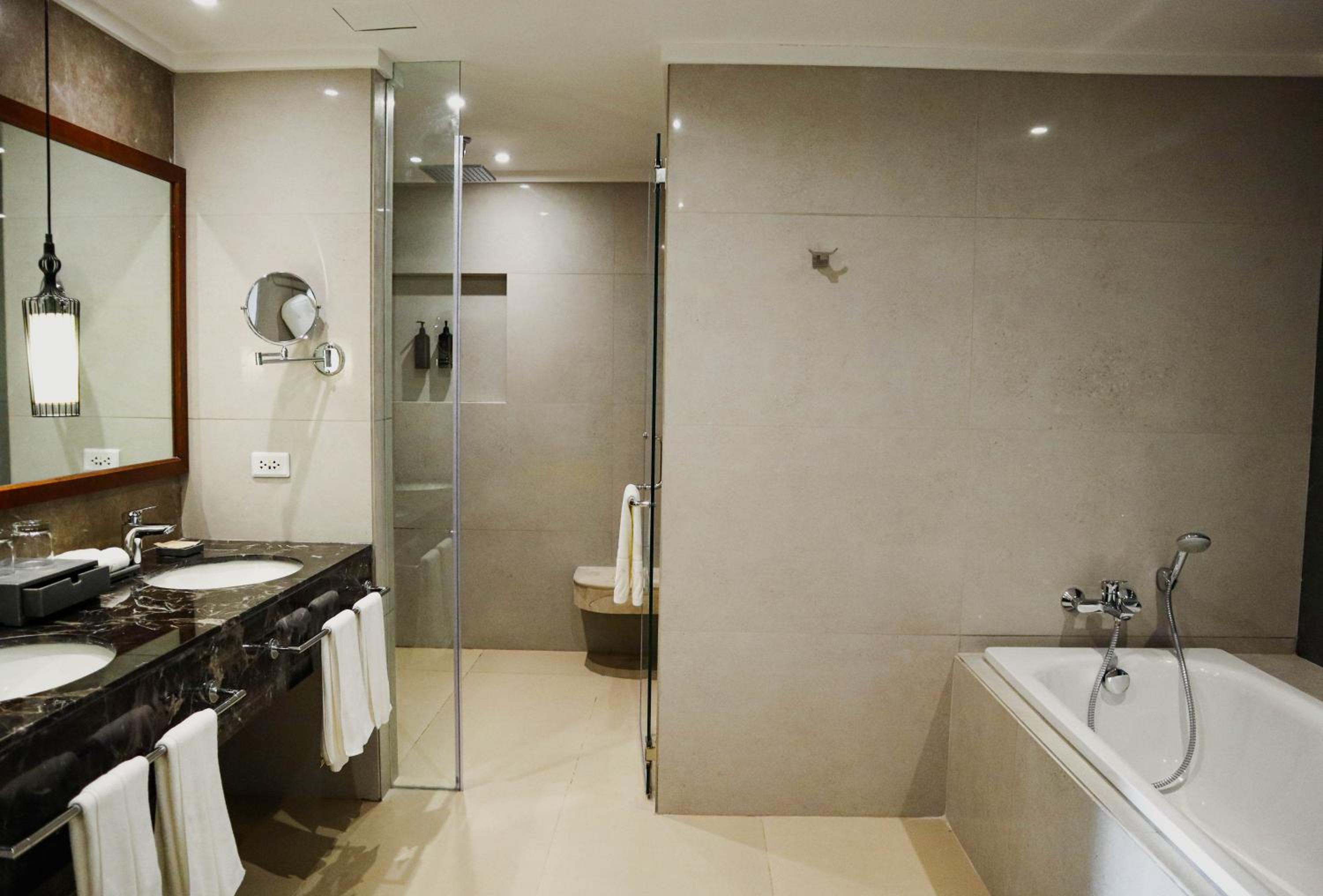 Grand Majestic Suite - Photo 13