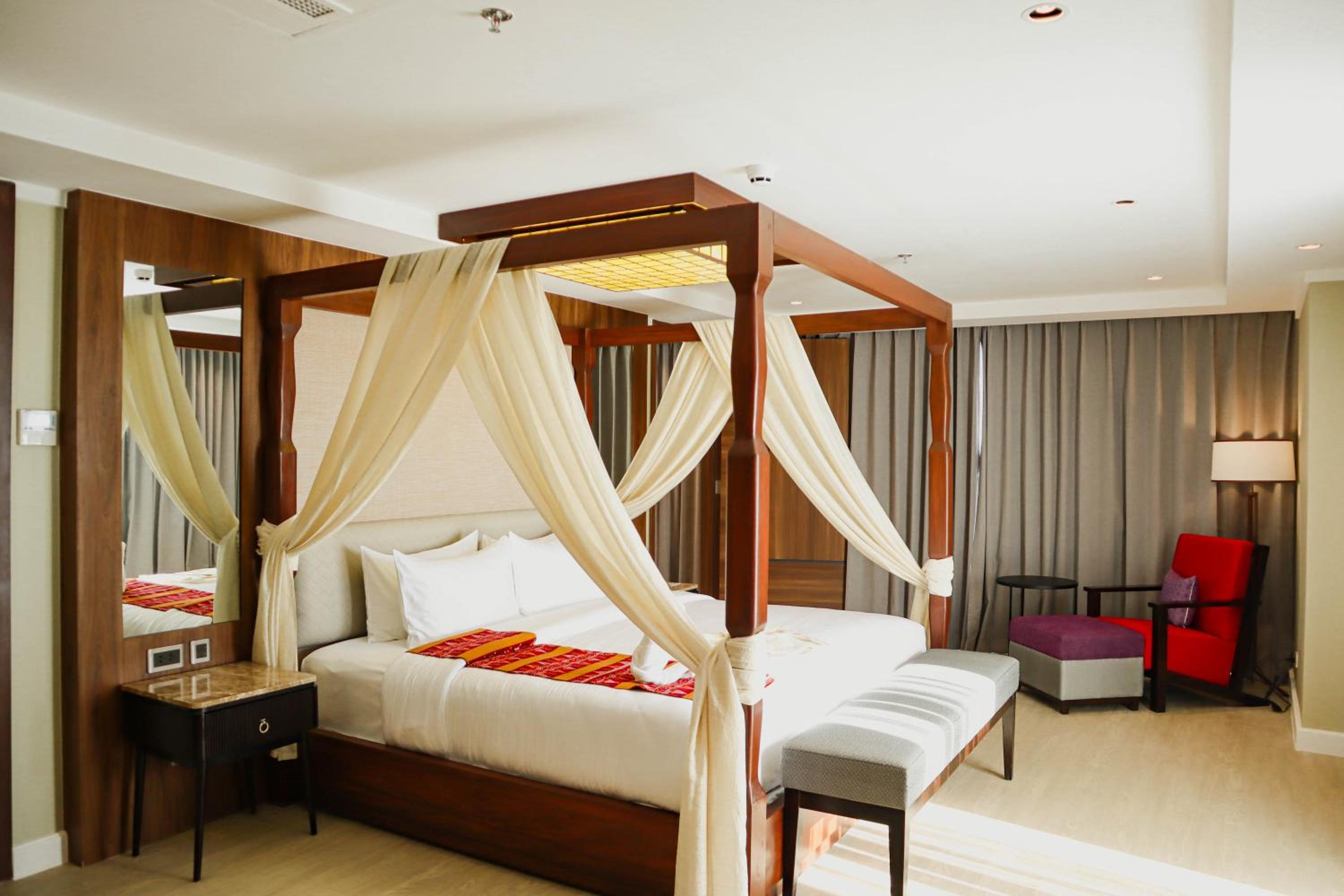 Grand Majestic Suite - Photo 2
