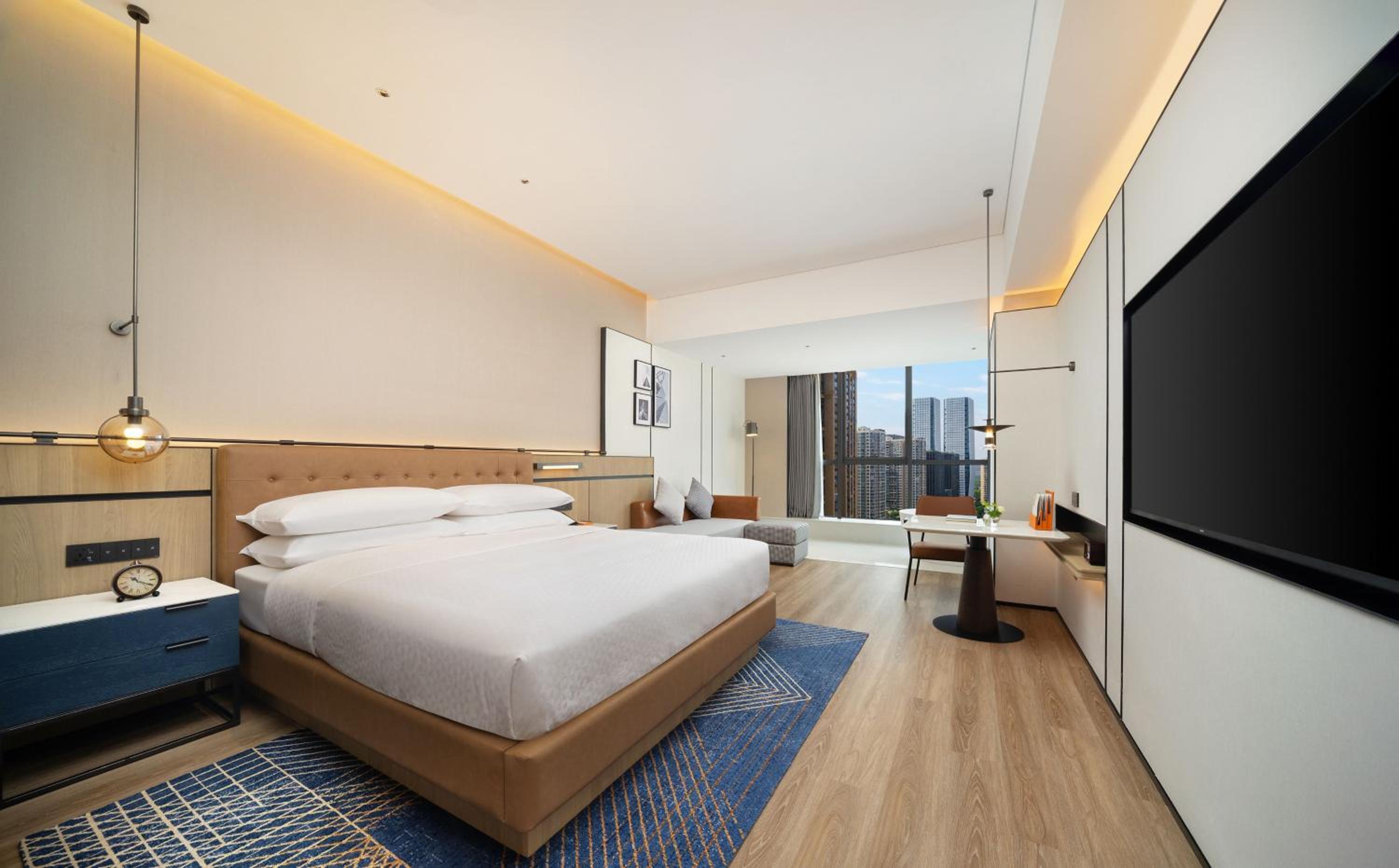 Premium King Room photo 2