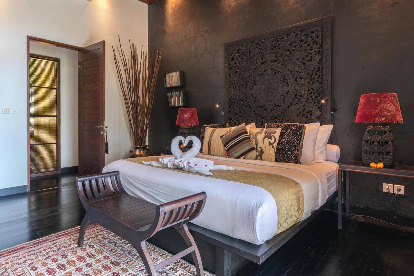 Three-Bedroom Villa - Photo 48