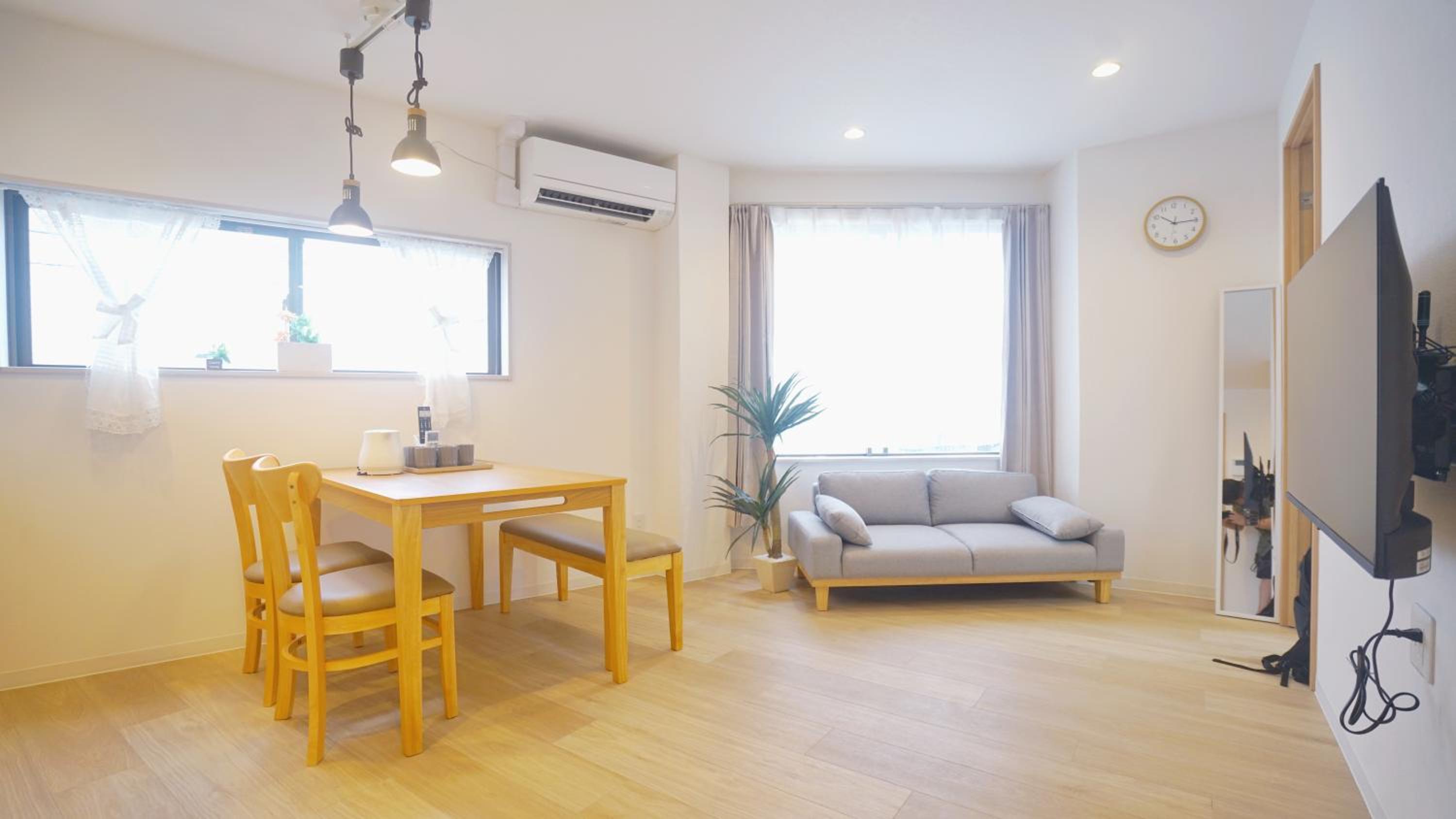 One-Bedroom Superior Apartment photo 2