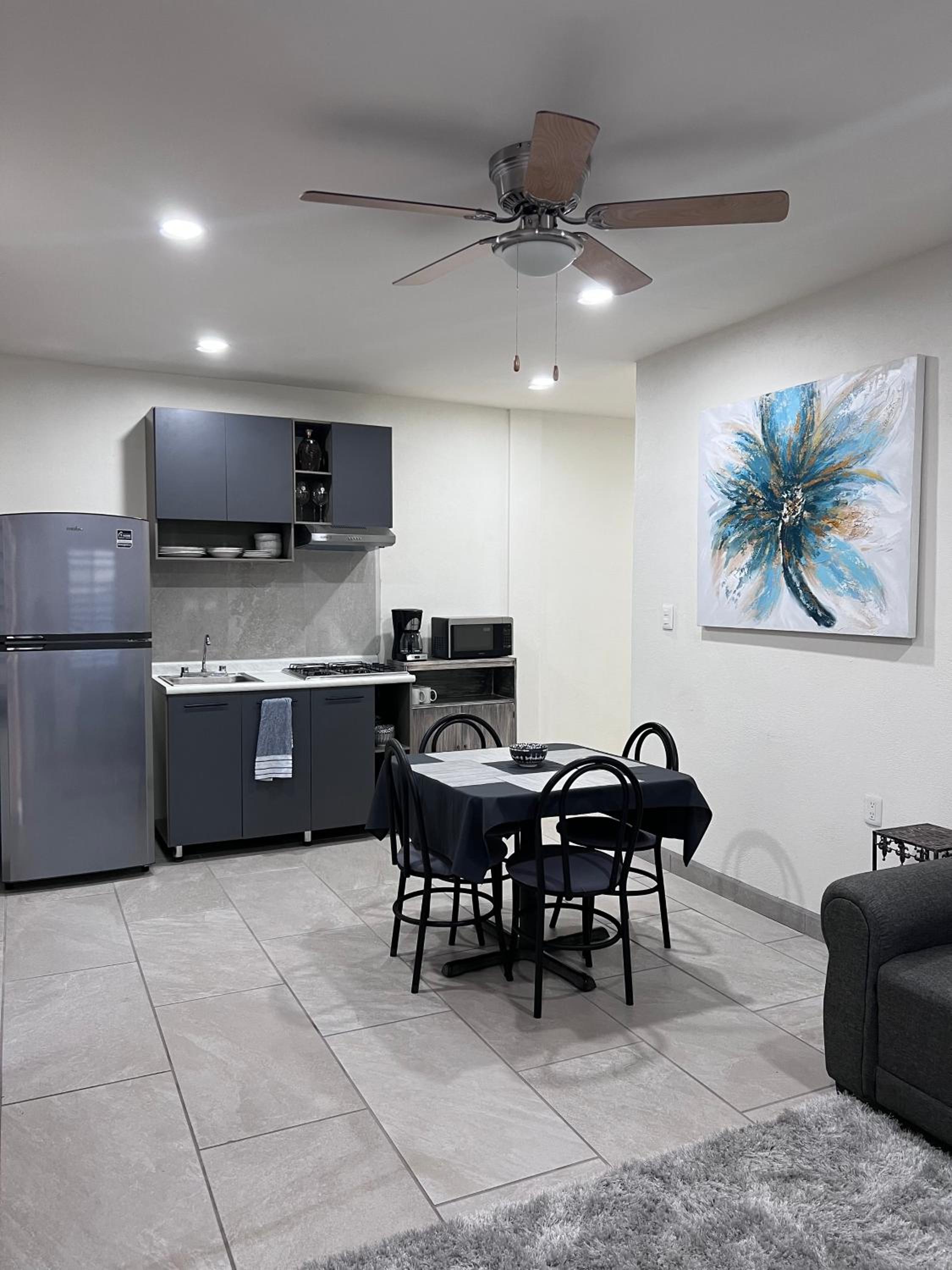 Family Room photo 3