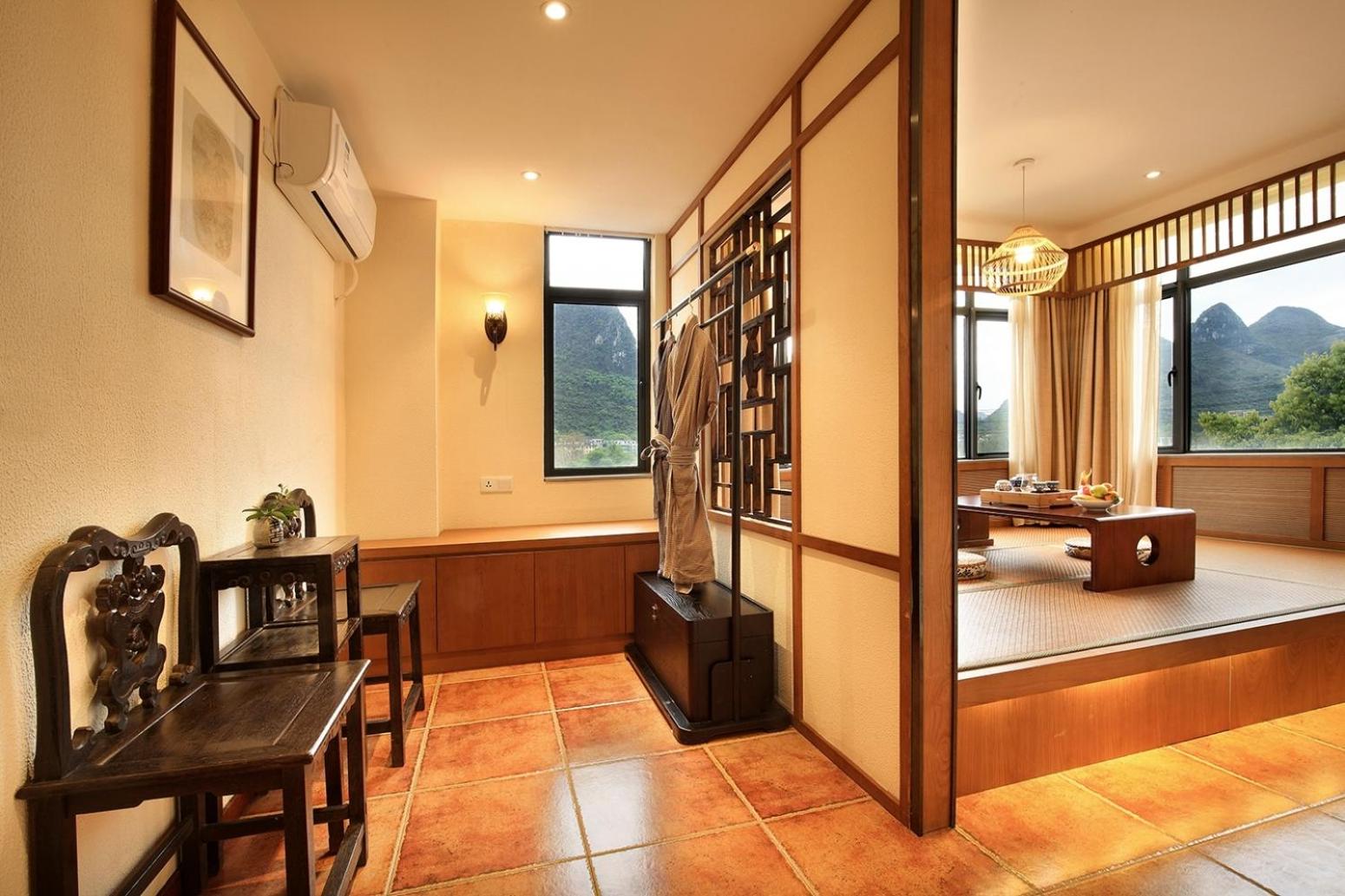 Family Room with Tatami Area-free pick up available for minimum 2 nights stay
