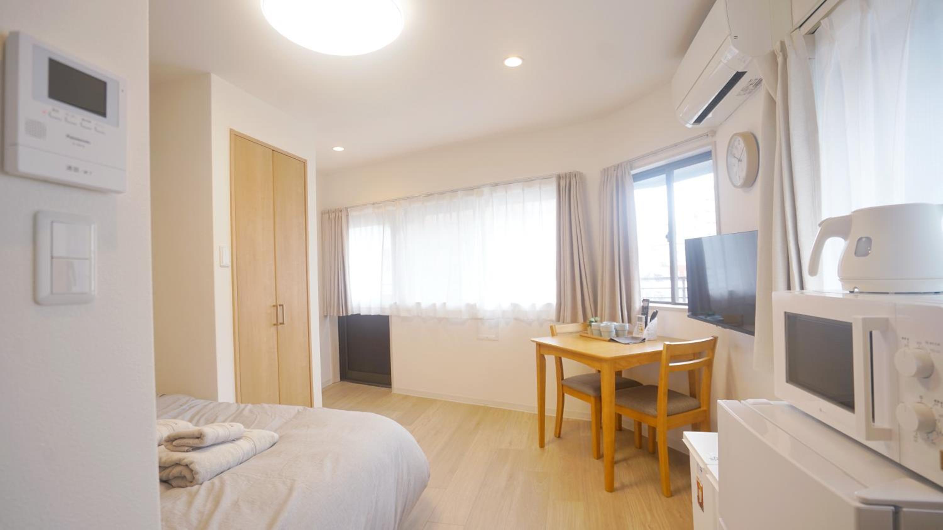 One-Bedroom Apartment with Terrace photo 3