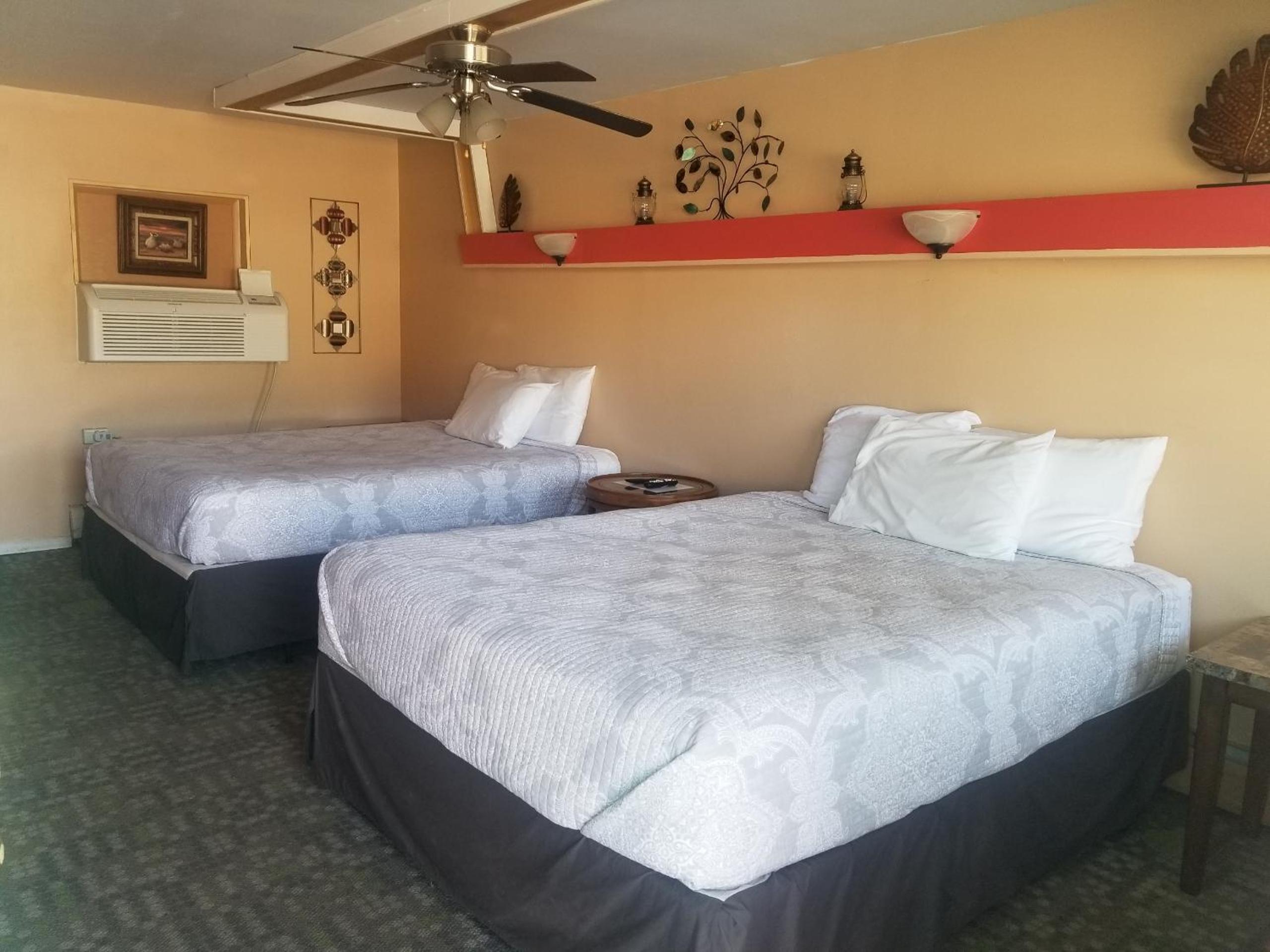 Standard Queen Room photo 1