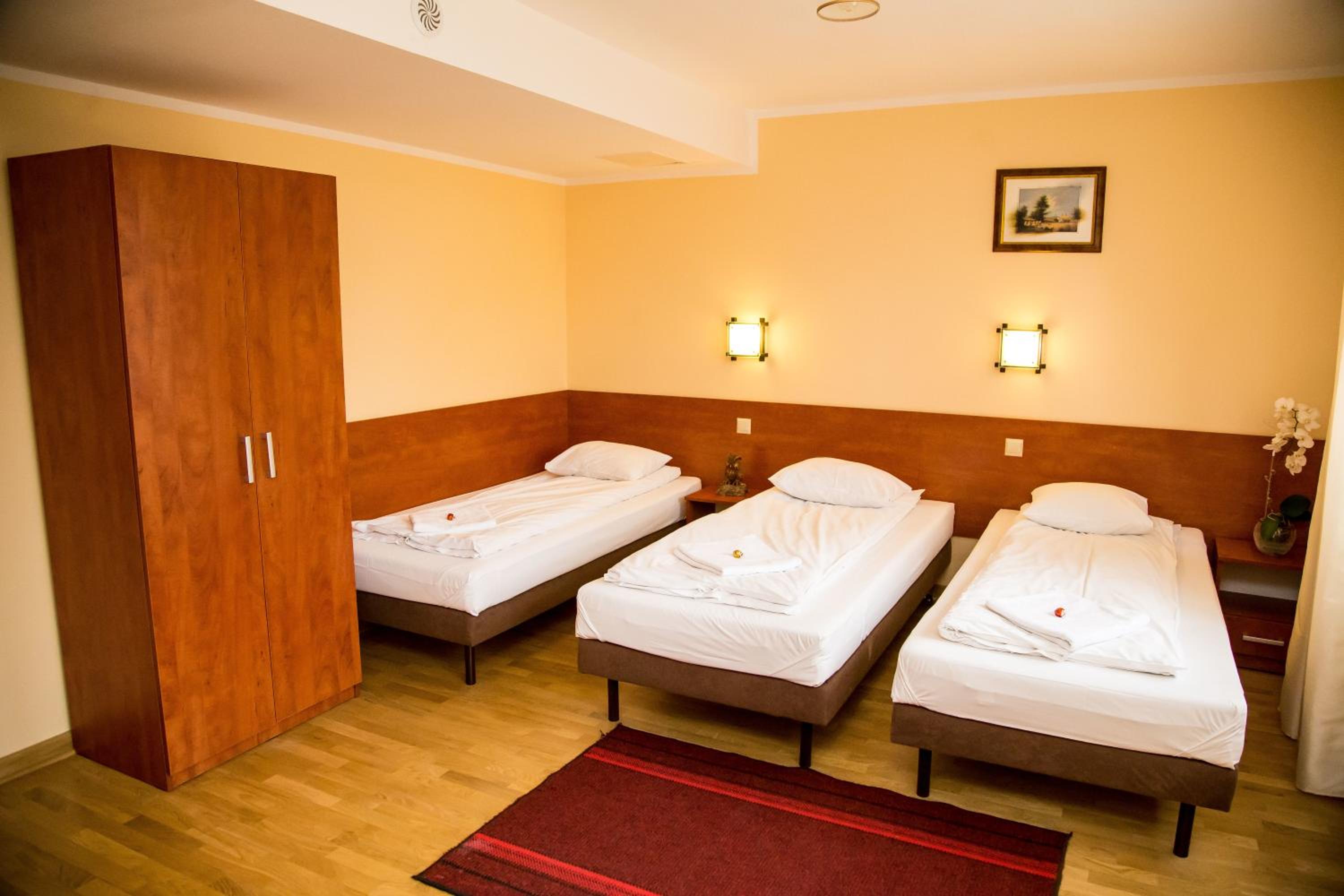 Triple Room photo 2