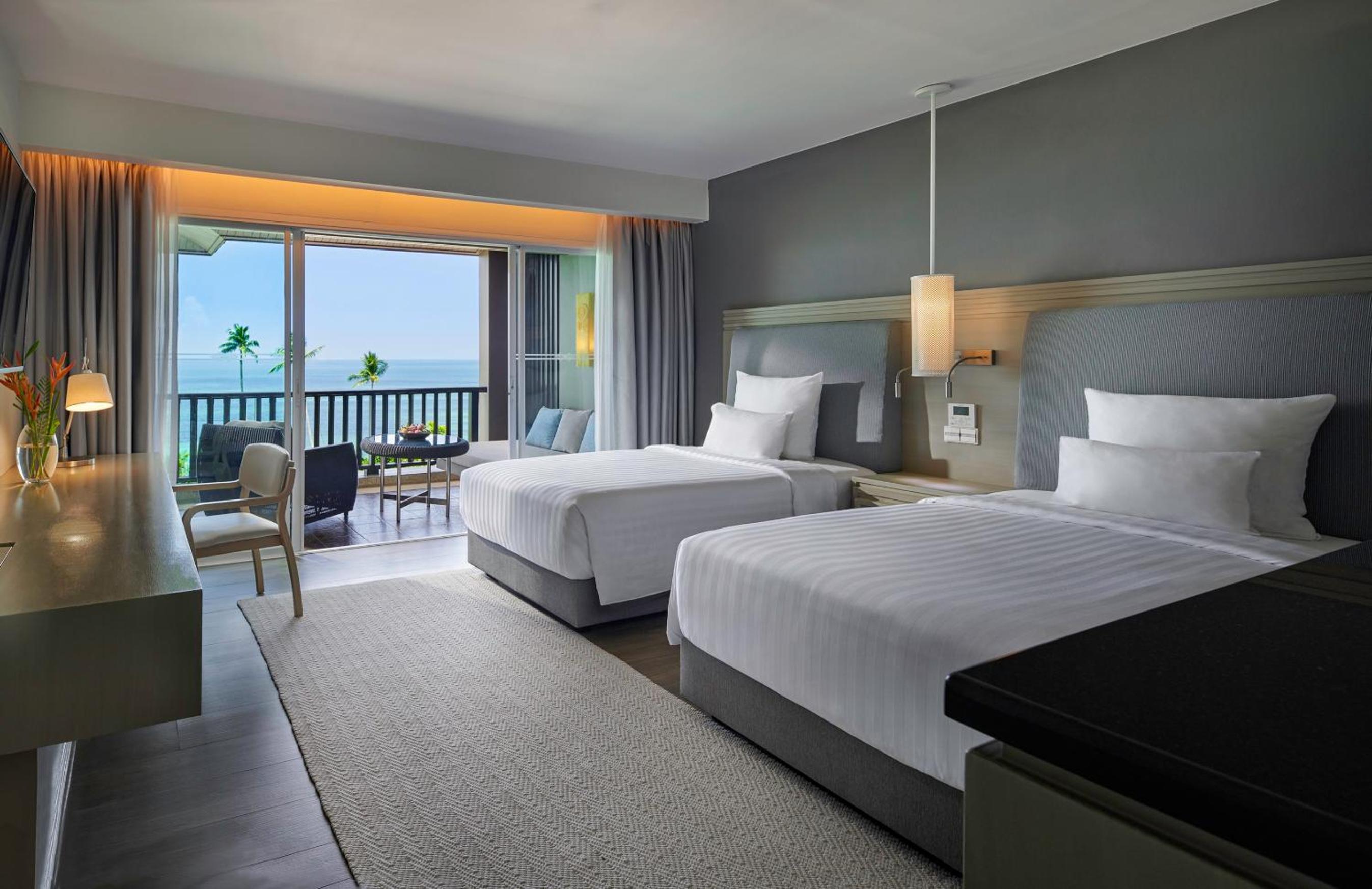 Deluxe Twin Room with Sea View - Photo 1