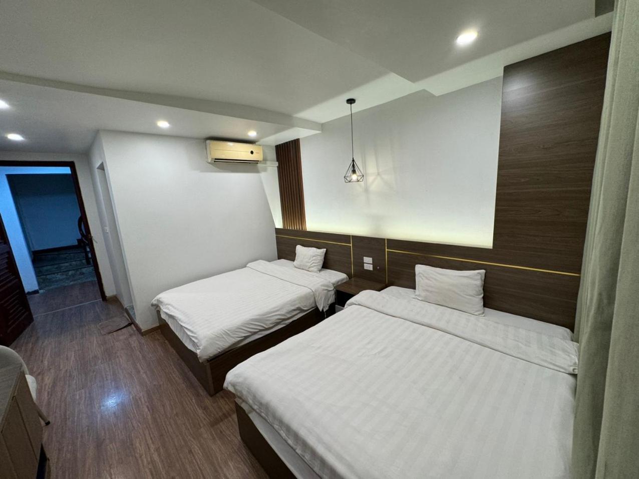 Twin Room With City View