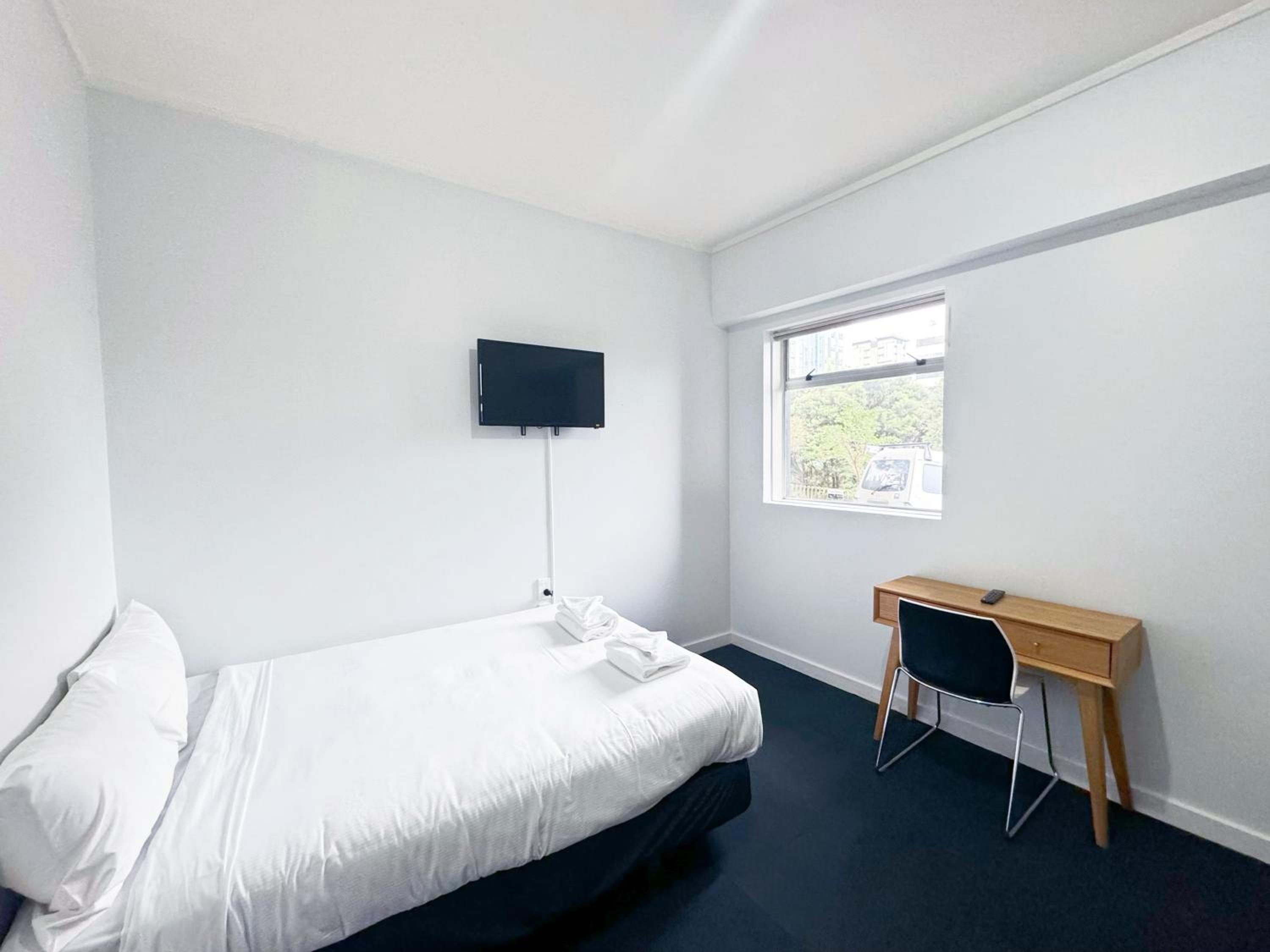 Queen Room with Two Queen Beds photo 1
