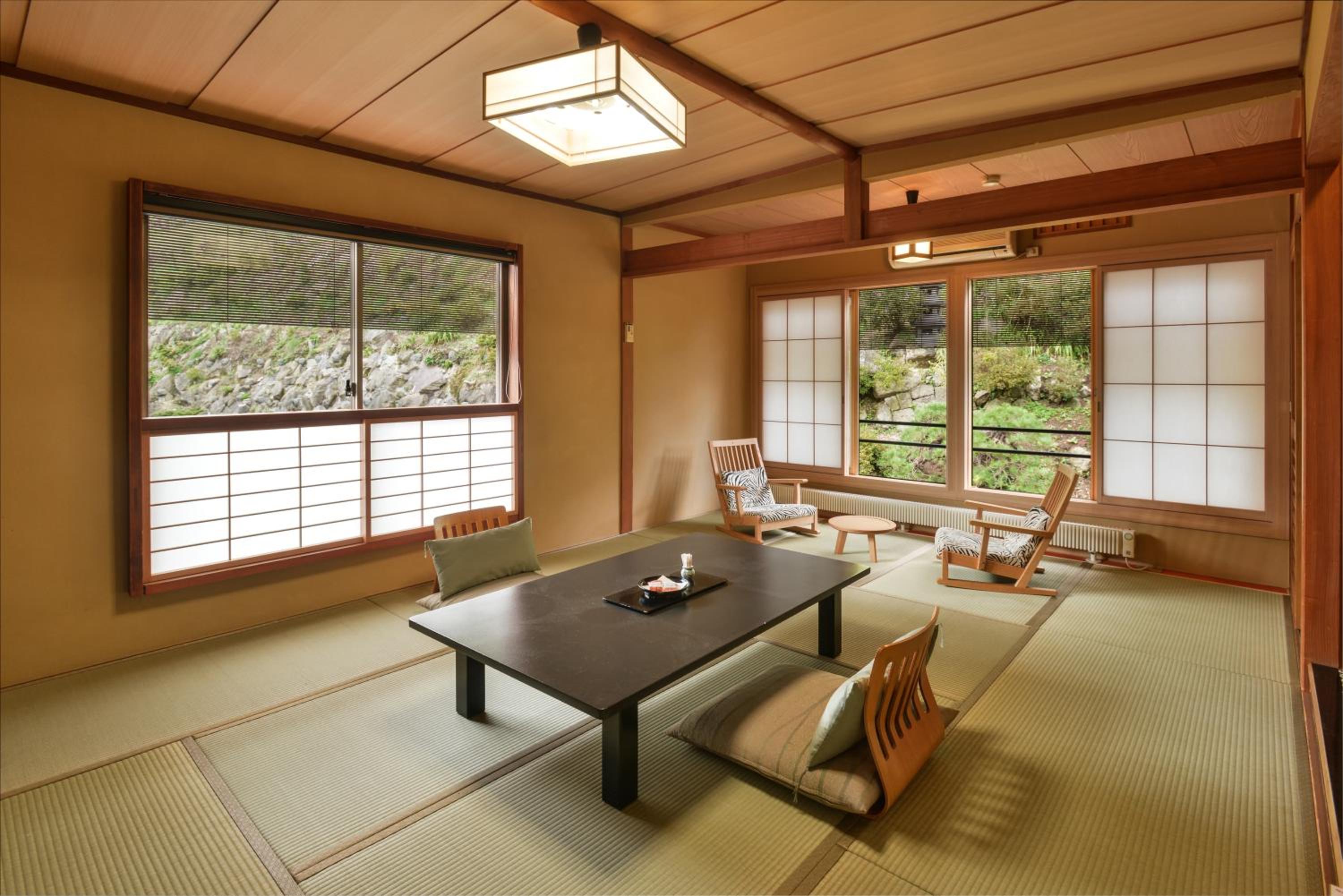 Economy Japanese-Style Room - Smoking photo 2