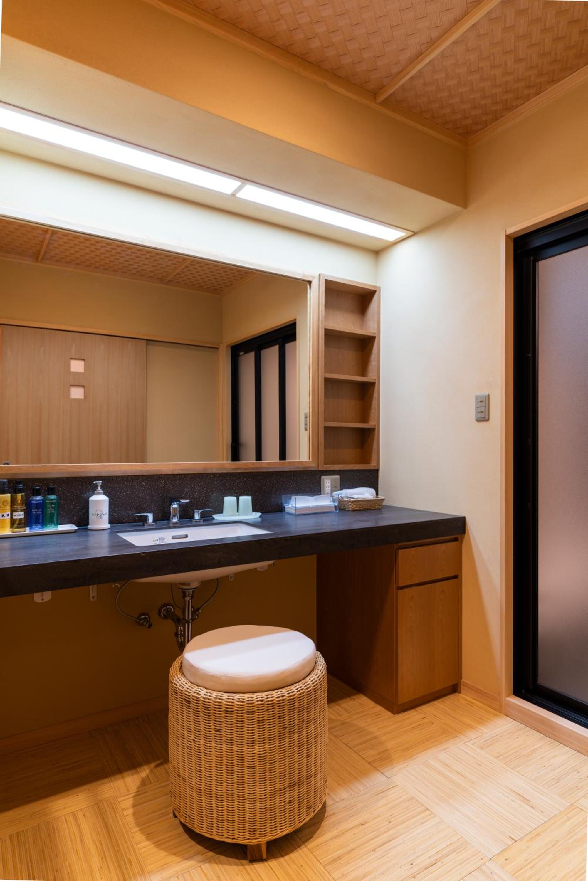 Superior Japanese-Western Style Twin Room photo 2