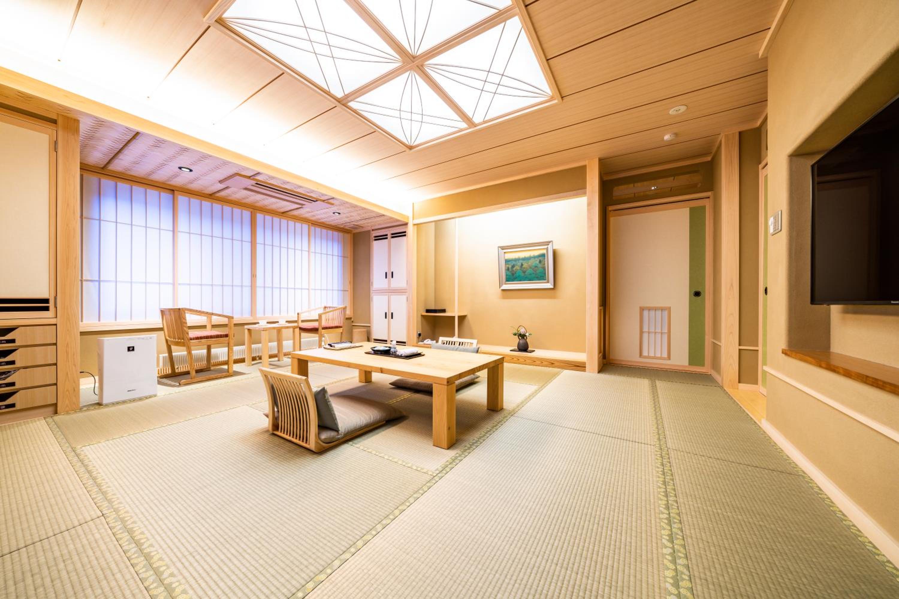 Deluxe Japanese-Western Style Twin Room photo 1