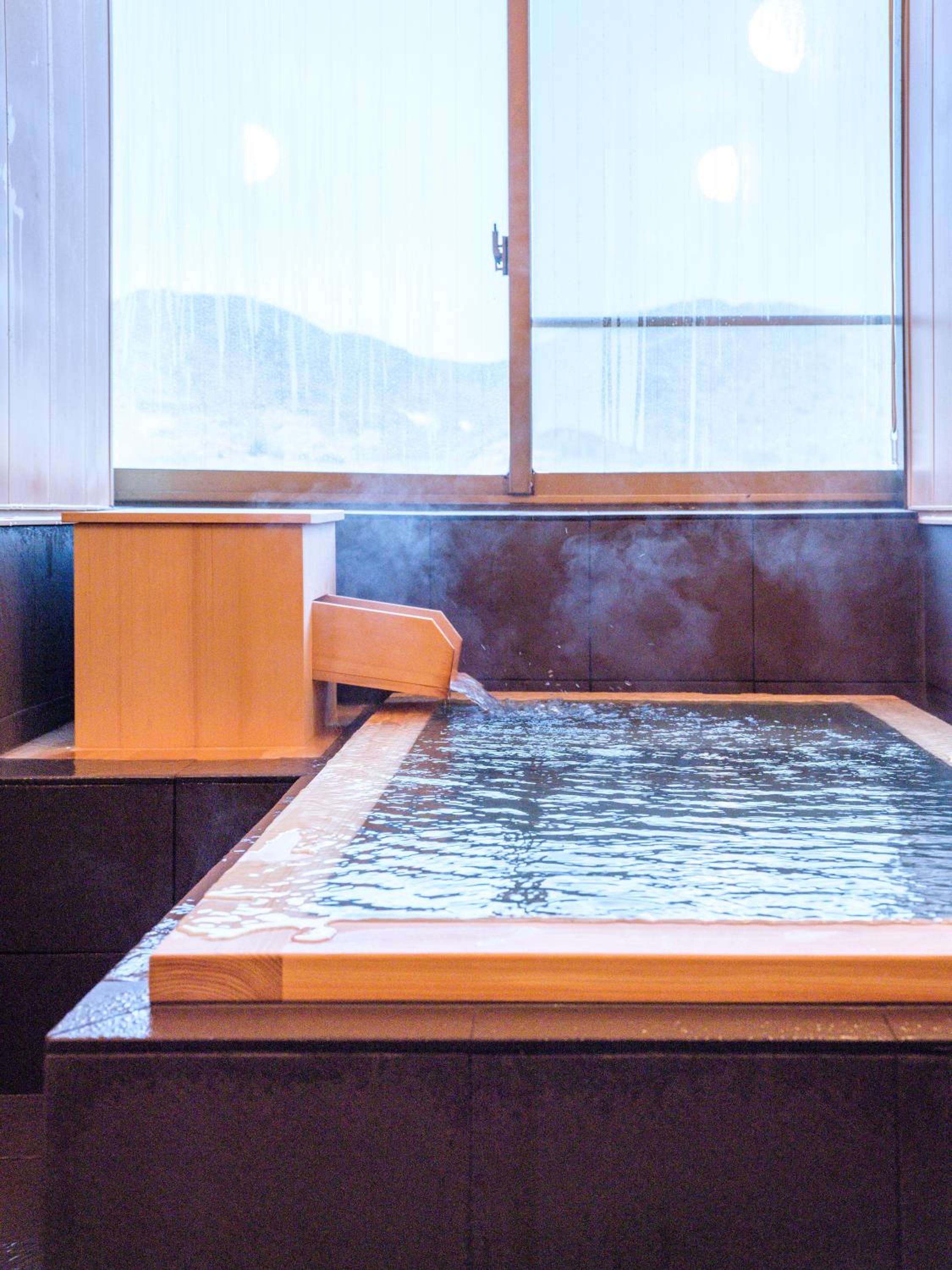 Deluxe Japanese-Style Room photo 3