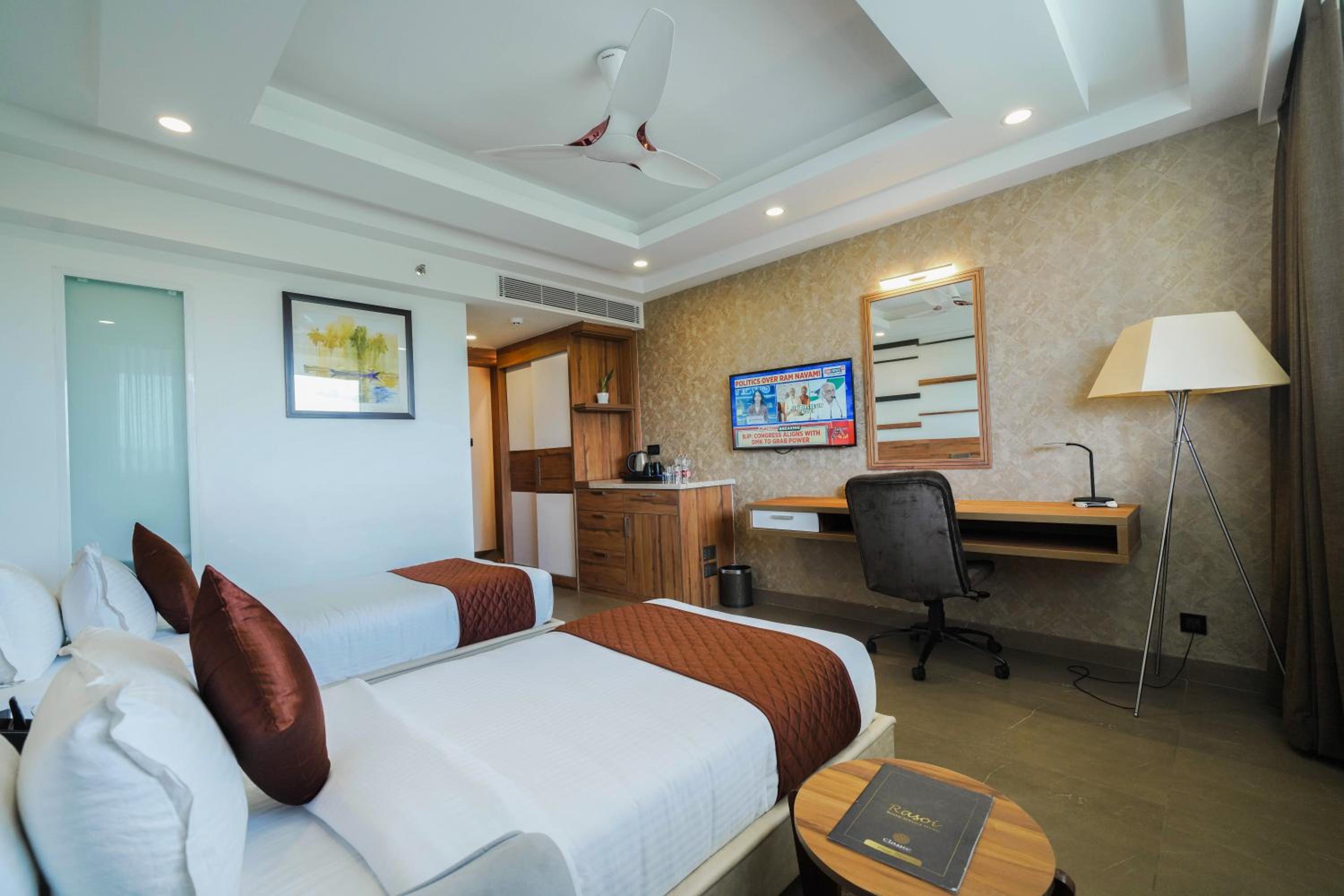 Deluxe Room with 15% off on session of 60 mins Spa