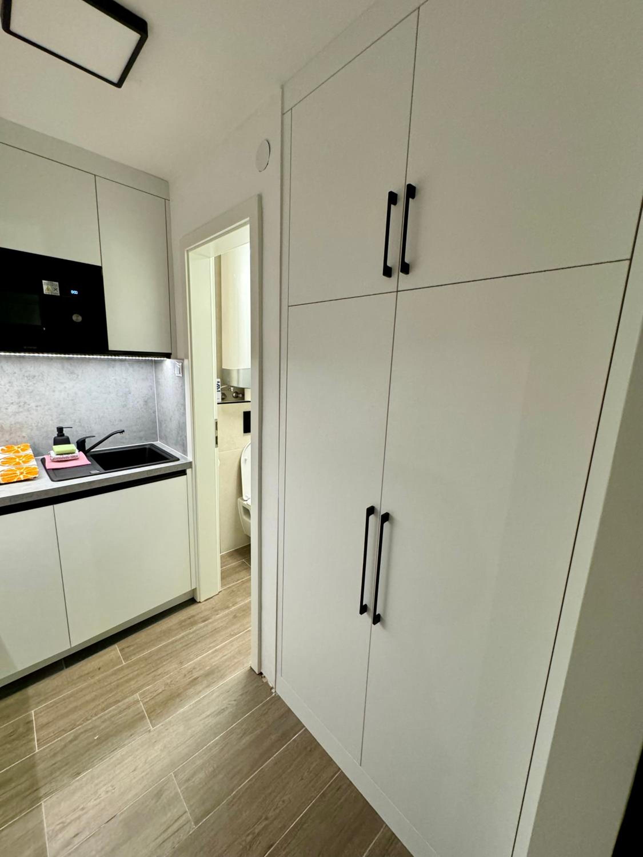 Apartment With Lake View photo 2