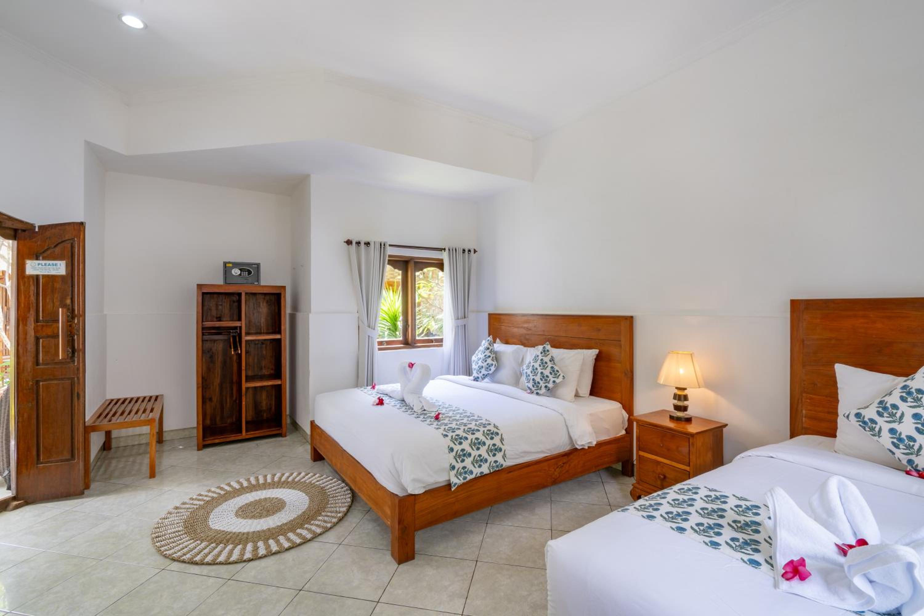 Standard Triple Room - Photo 8