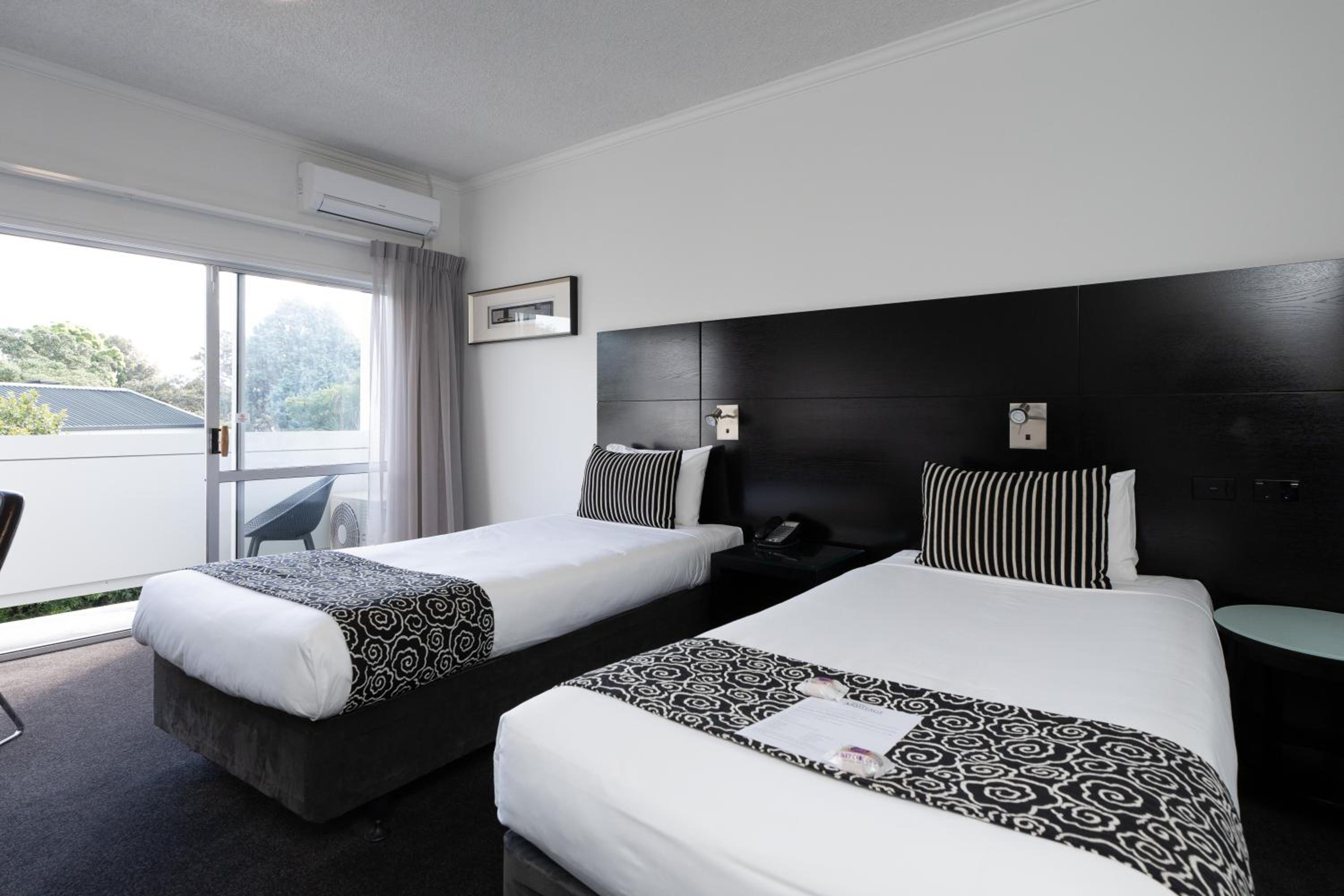 Superior Twin Room photo 1