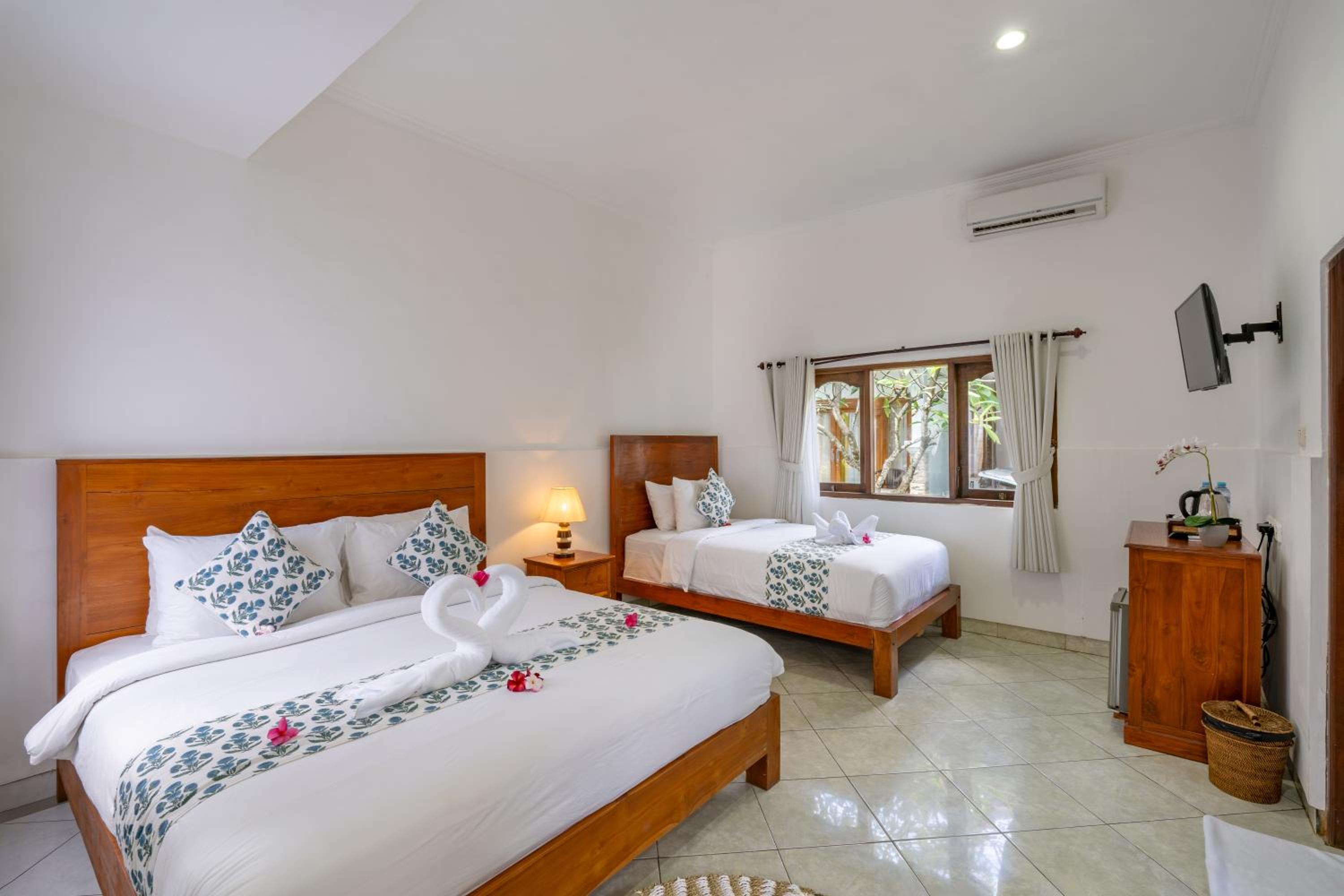 Standard Triple Room - Photo 9