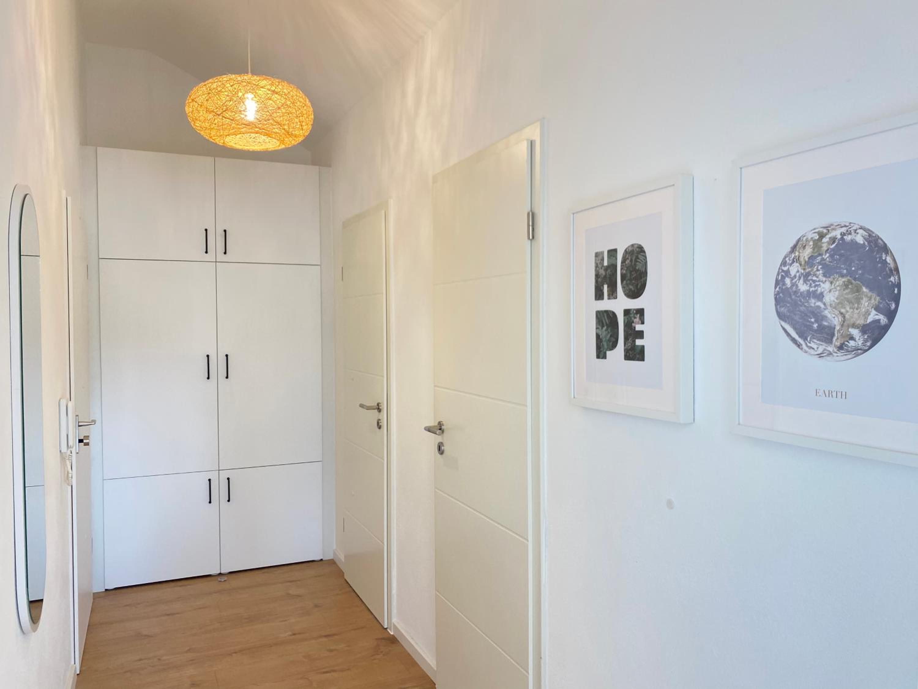 One-Bedroom Apartment photo 3