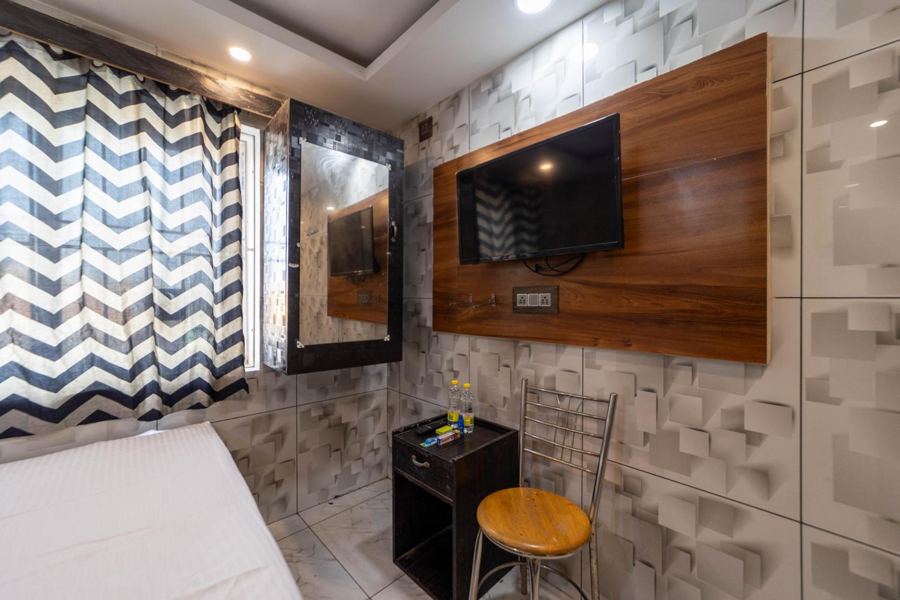 Deluxe Double Room photo 3