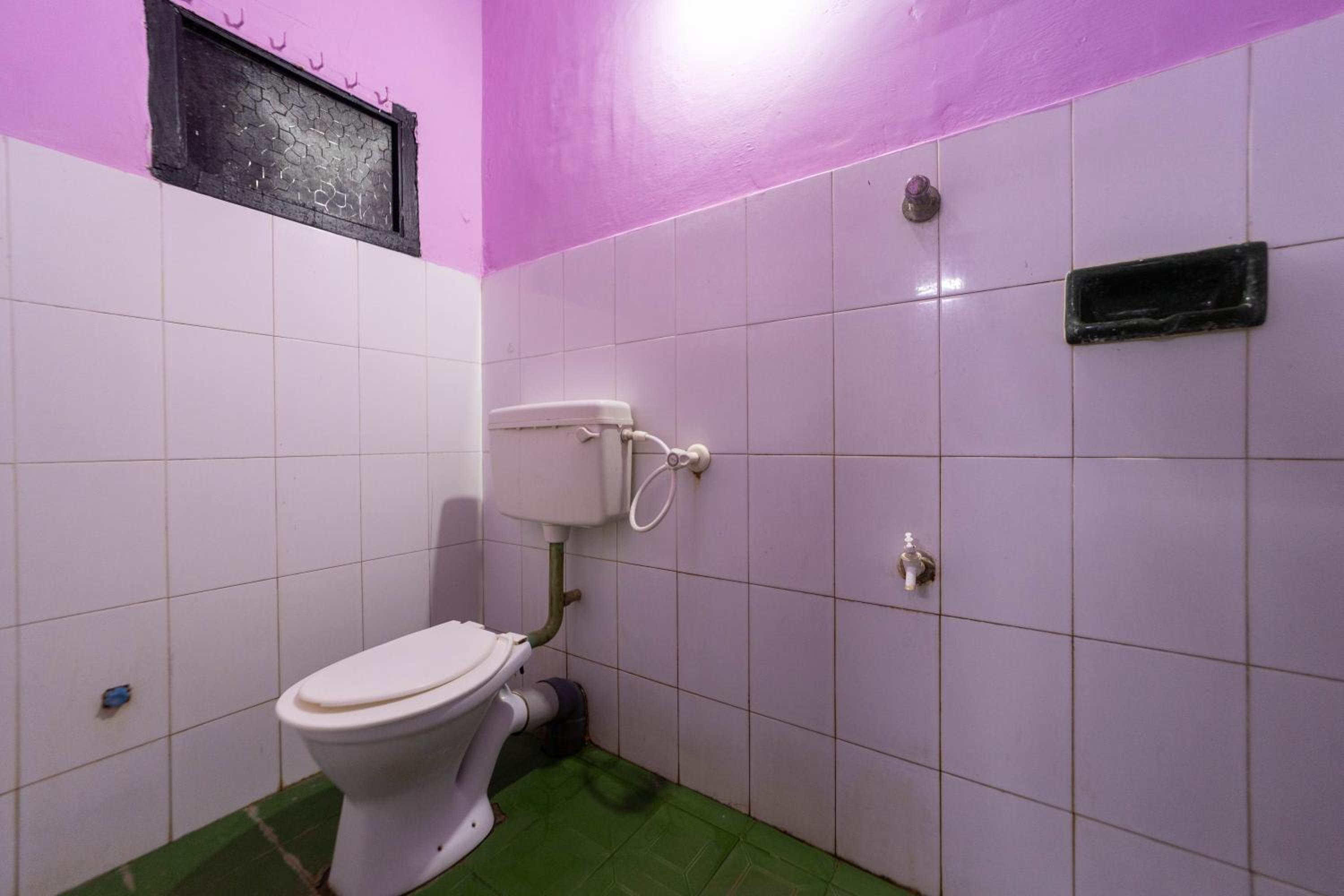 Standard Double Room With Fan photo 2