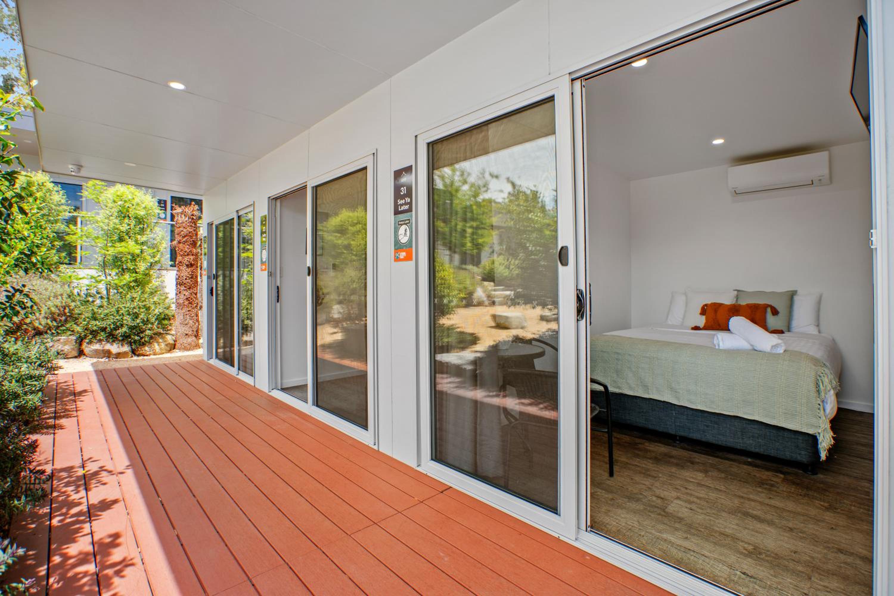 Bungalow (Shared Bathroom) photo 3