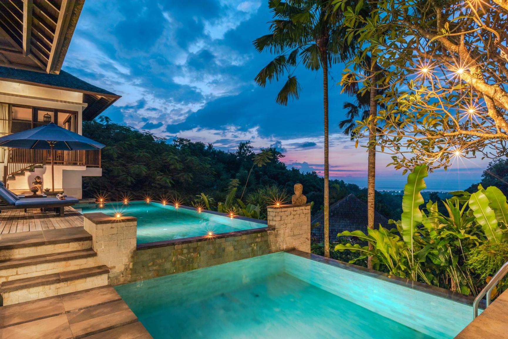 Three-Bedroom Villa - Photo 38