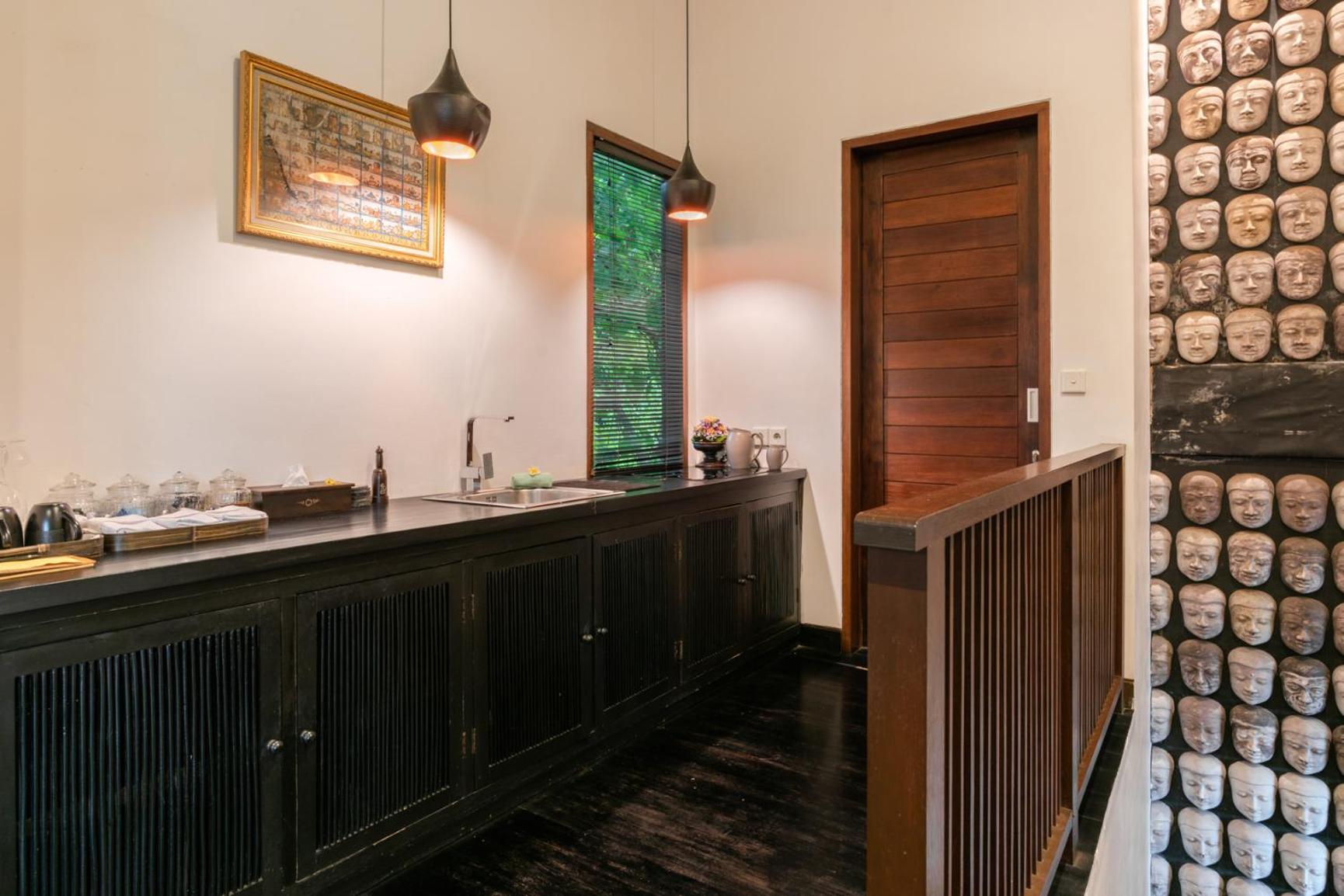 Three-Bedroom Villa - Photo 32