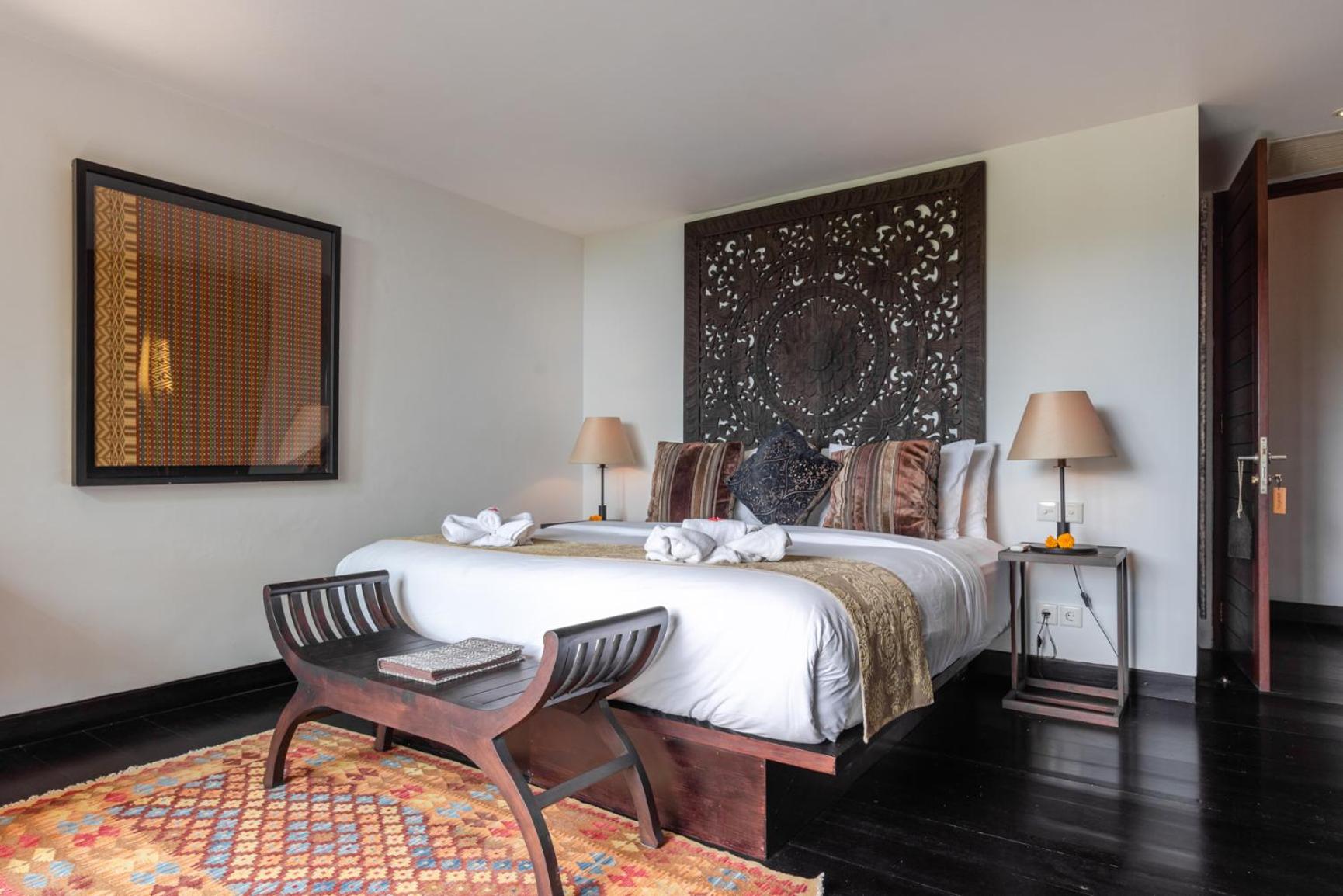 Three-Bedroom Villa - Photo 30