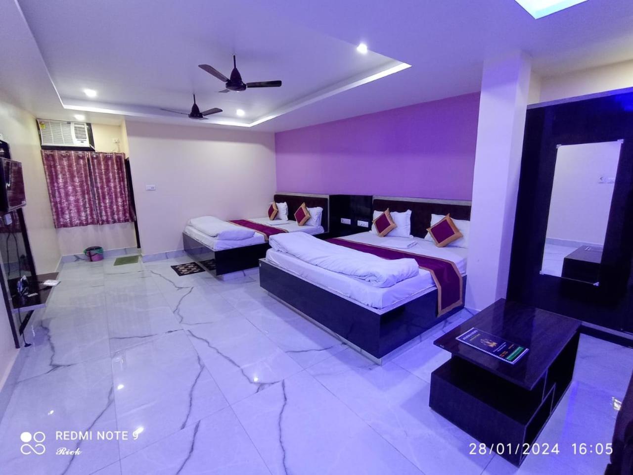 Deluxe Quadruple Room - Photo 1